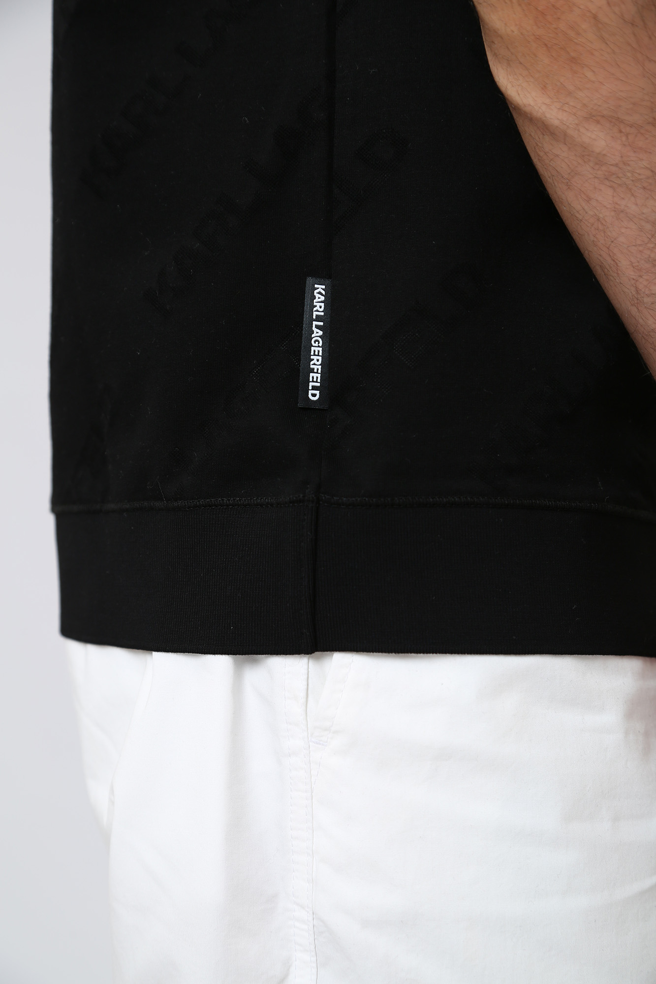 532201_755005 Футболка Karl Lagerfeld Черный