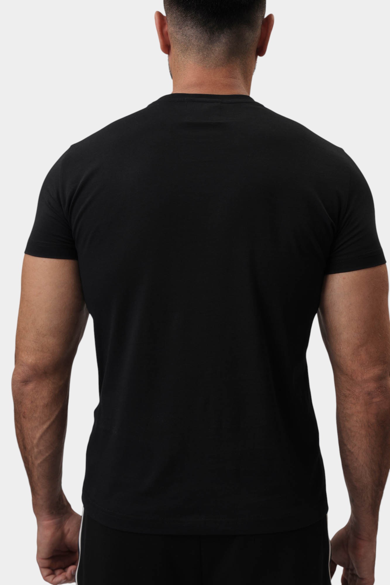 8N1TQ6_1JRGZ Футболка Emporio Armani Черный