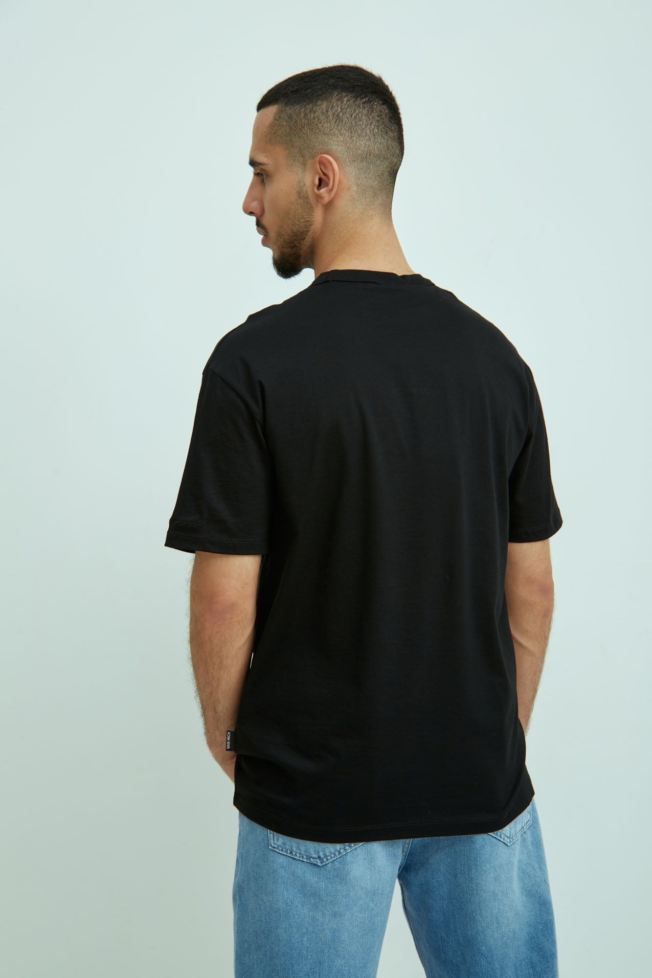 VM-ERK-22-061 Футболка Van Mich Черный