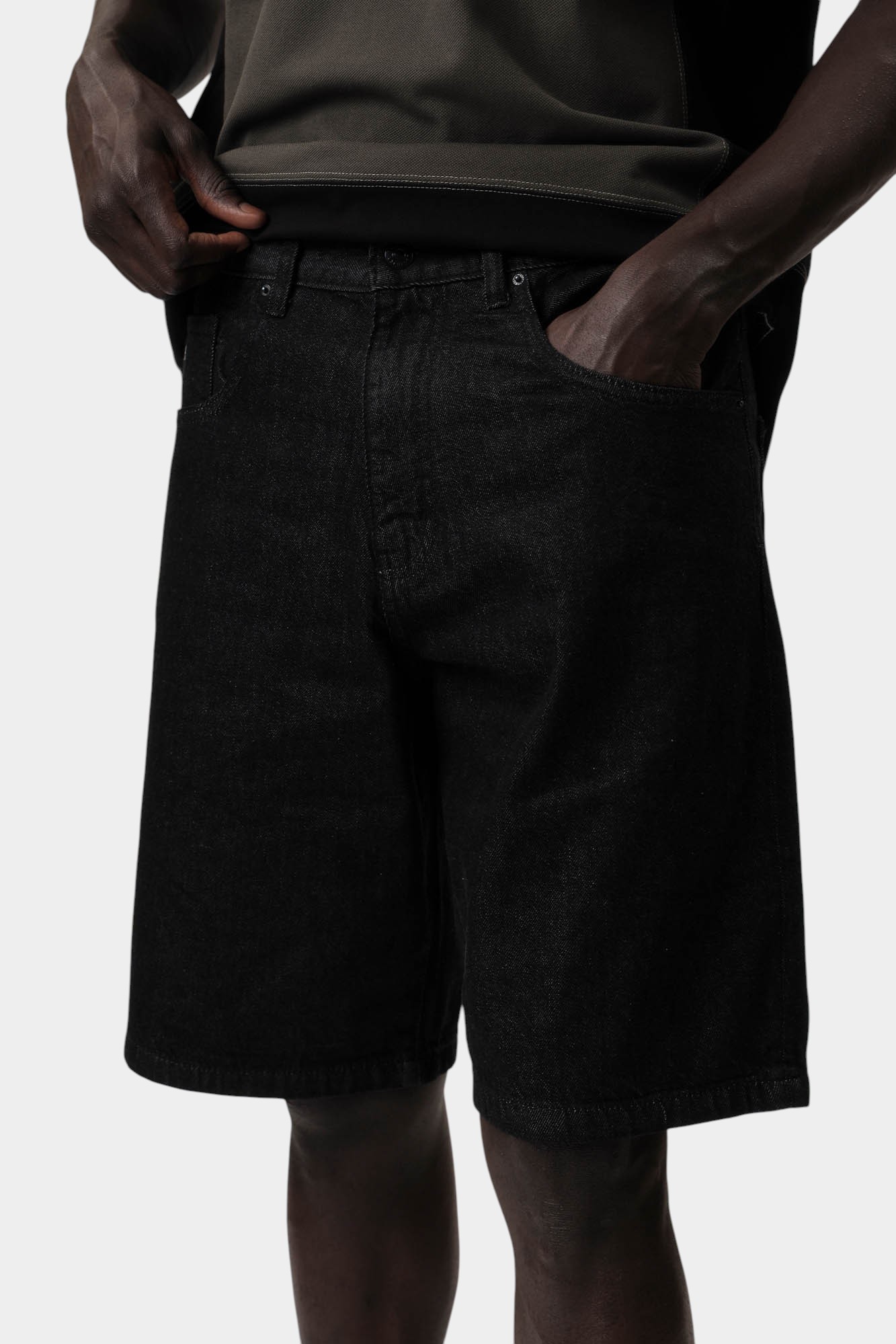 XM000658_AF13366 Шорты Armani Exchange 