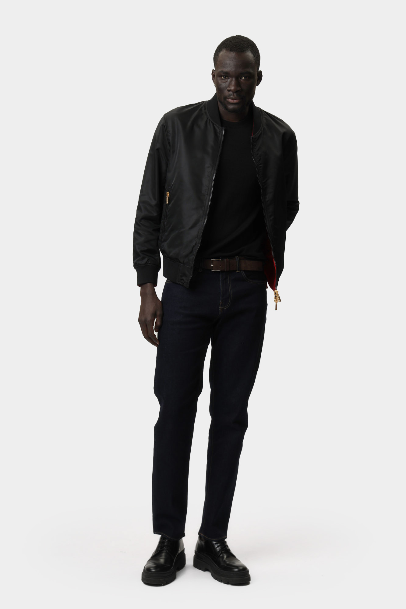 XM000189_AF12011 Бомбер Armani Exchange Черный