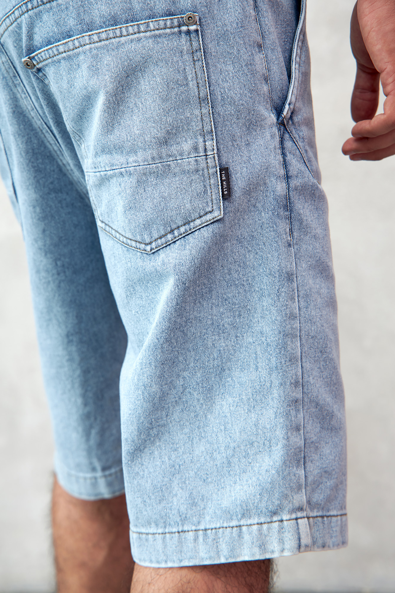 M-231-THT-56-0067 Шорты джинсовые The Hills Голубой