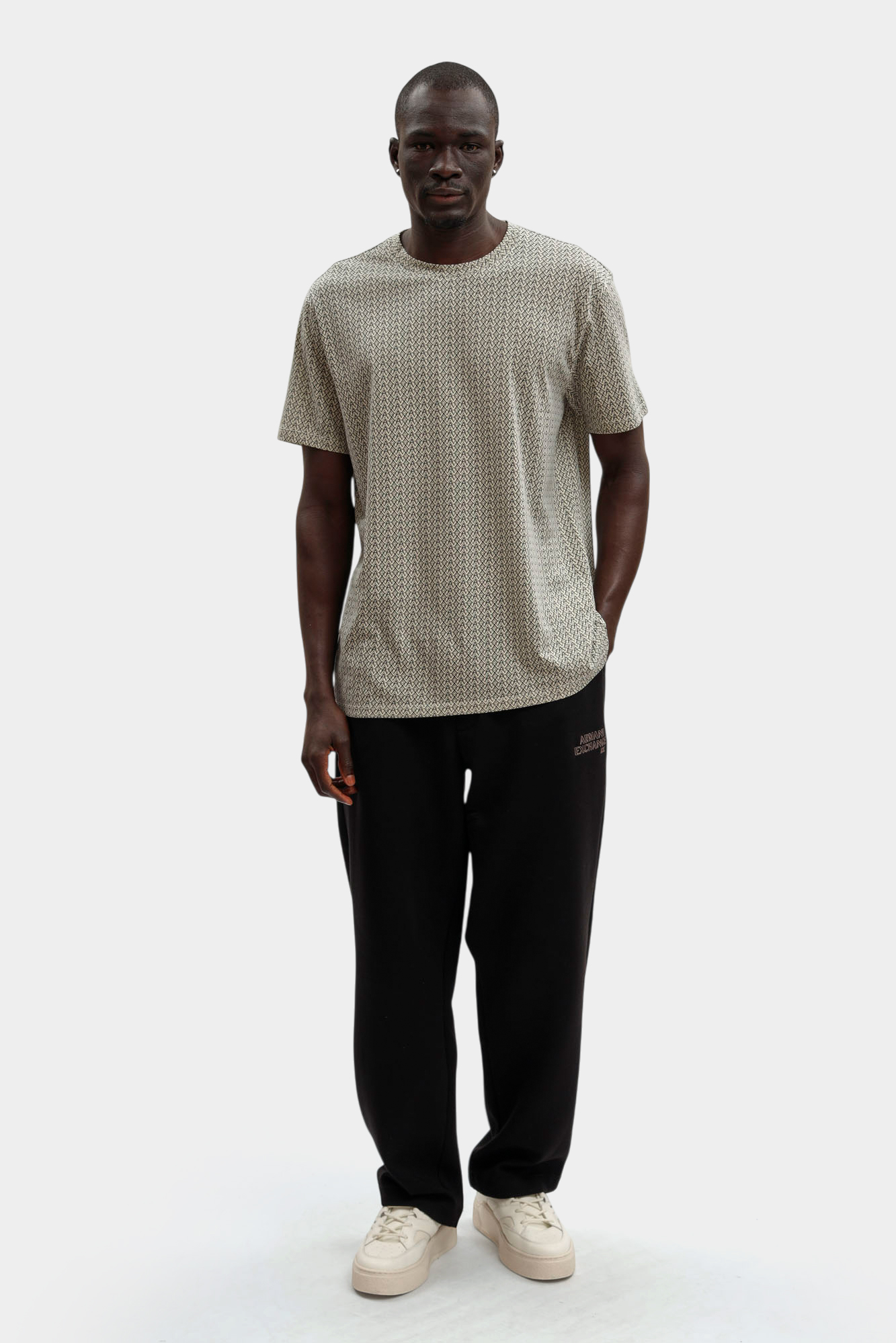 XM001798_AF10356 Футболка Armani Exchange Бежевый