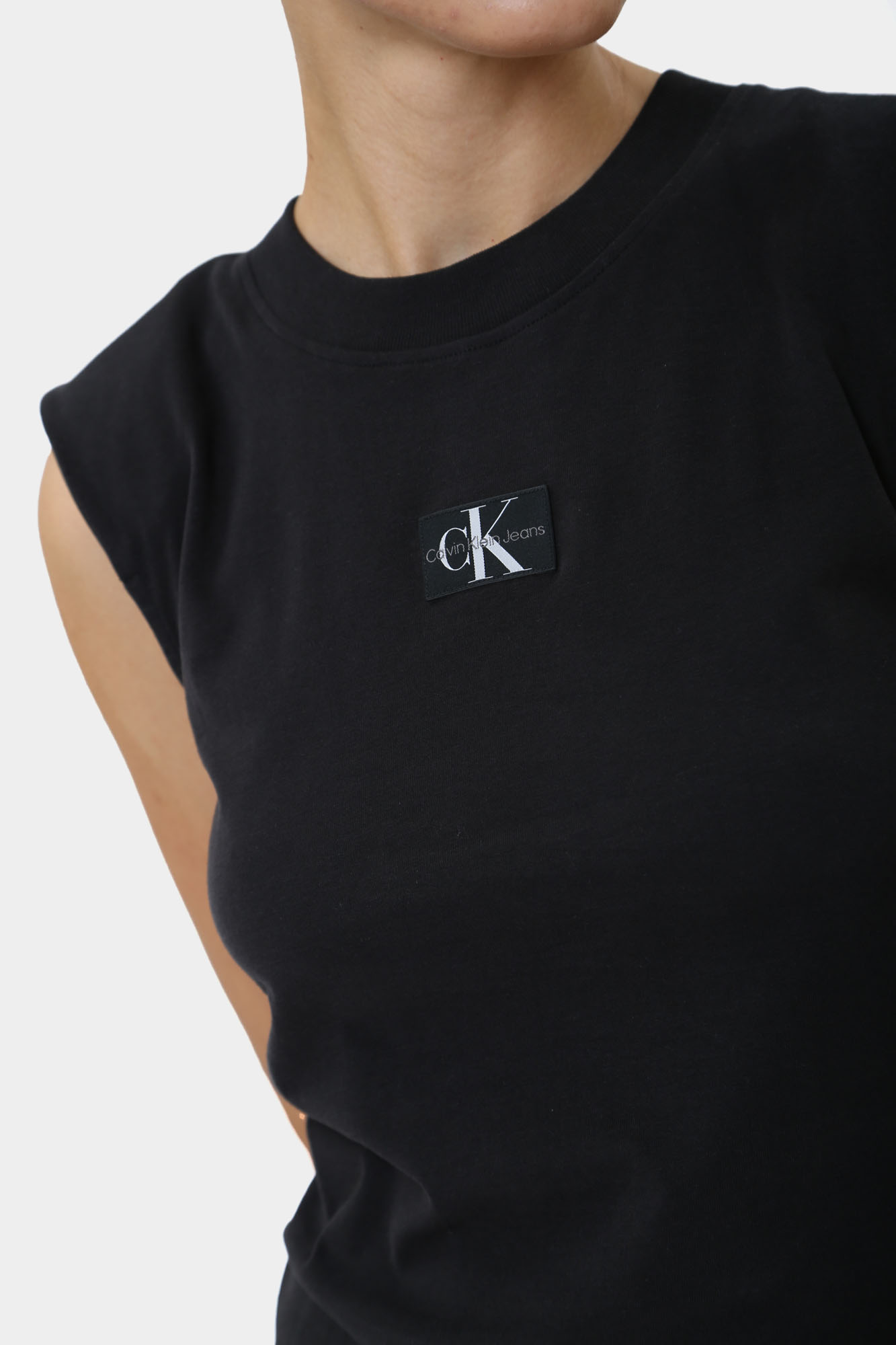 J20J223560 футболка calvin klein jeans 