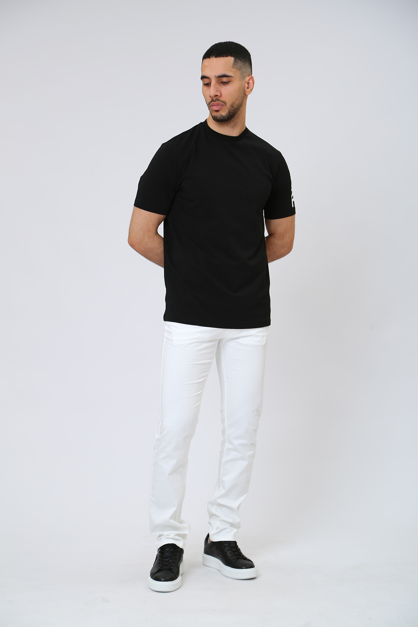 532221_755025 Футболка Karl Lagerfeld Черный
