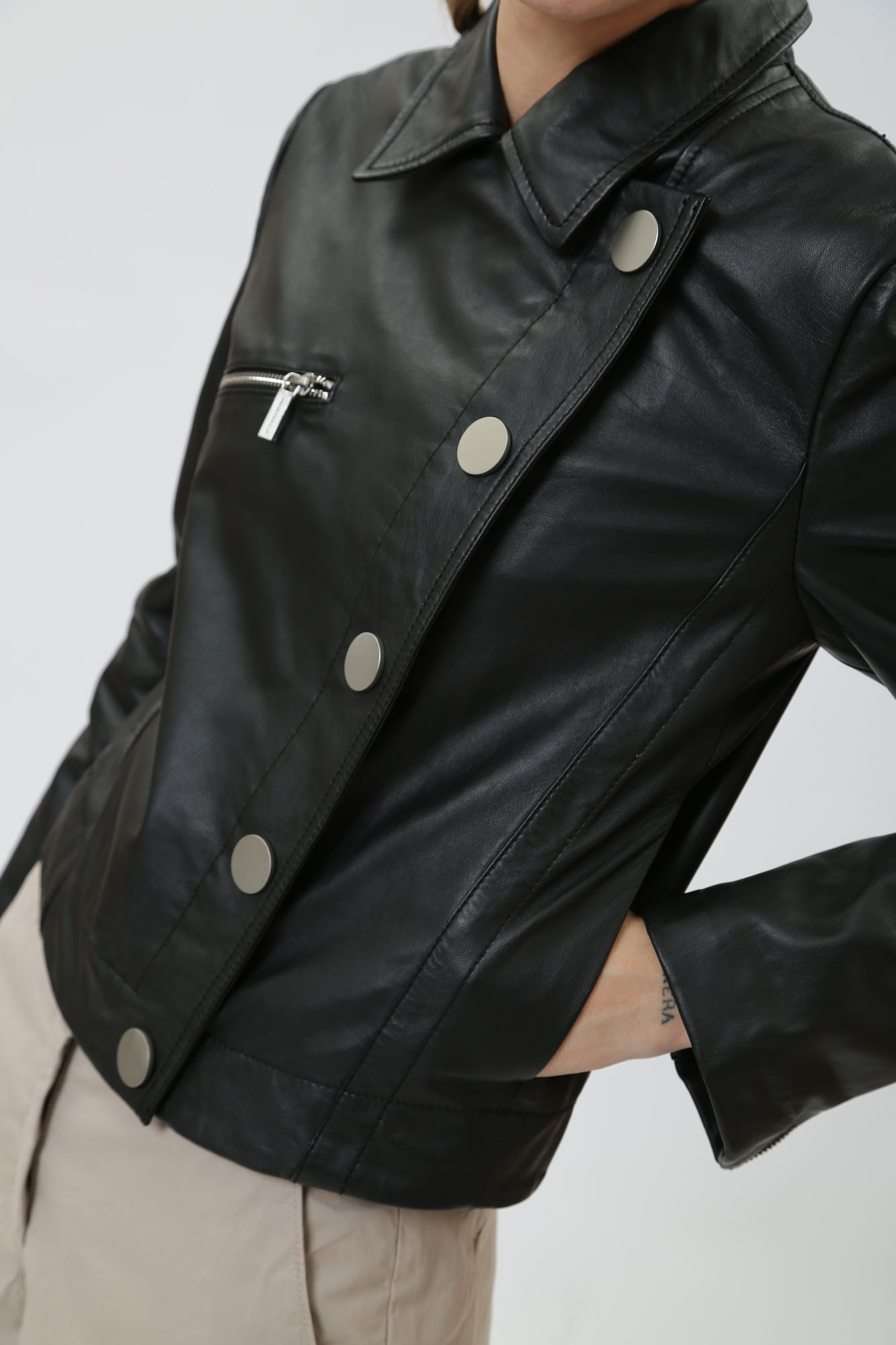 3DYB50_YLP1Z куртка кожаная armani exchange 