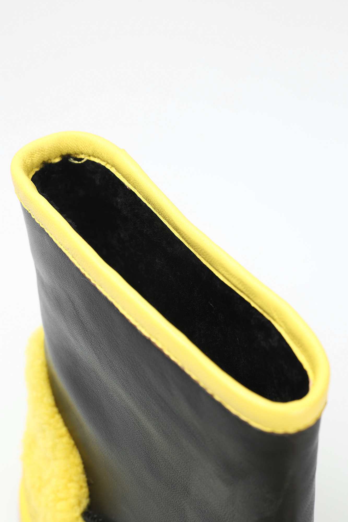 2243-5 Ботинки Graciana Желтый