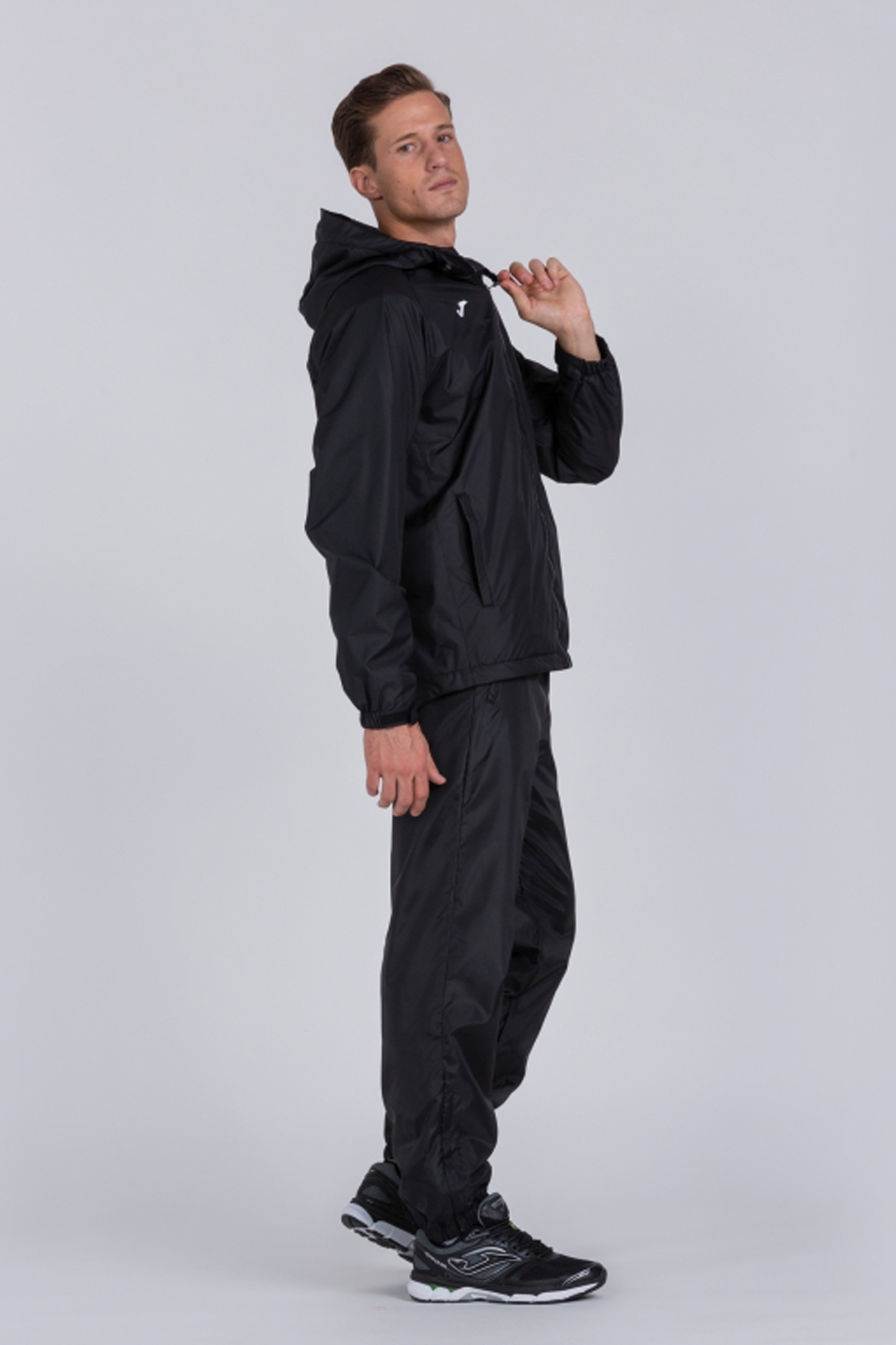 Куртка ветрозащитная Joma Черный