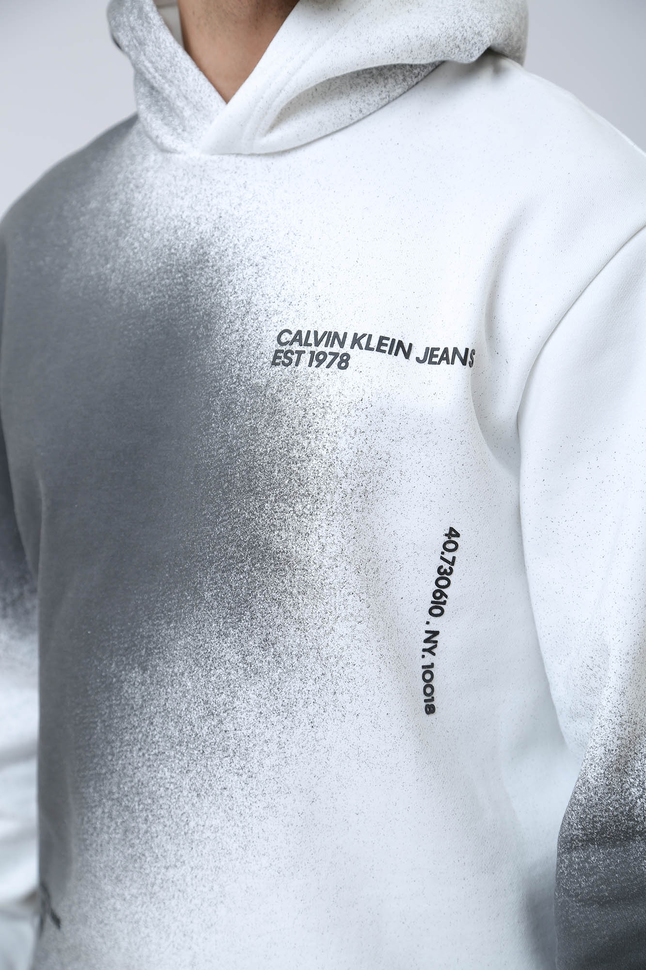 J30J324977 Худи Calvin Klein Jeans Белый