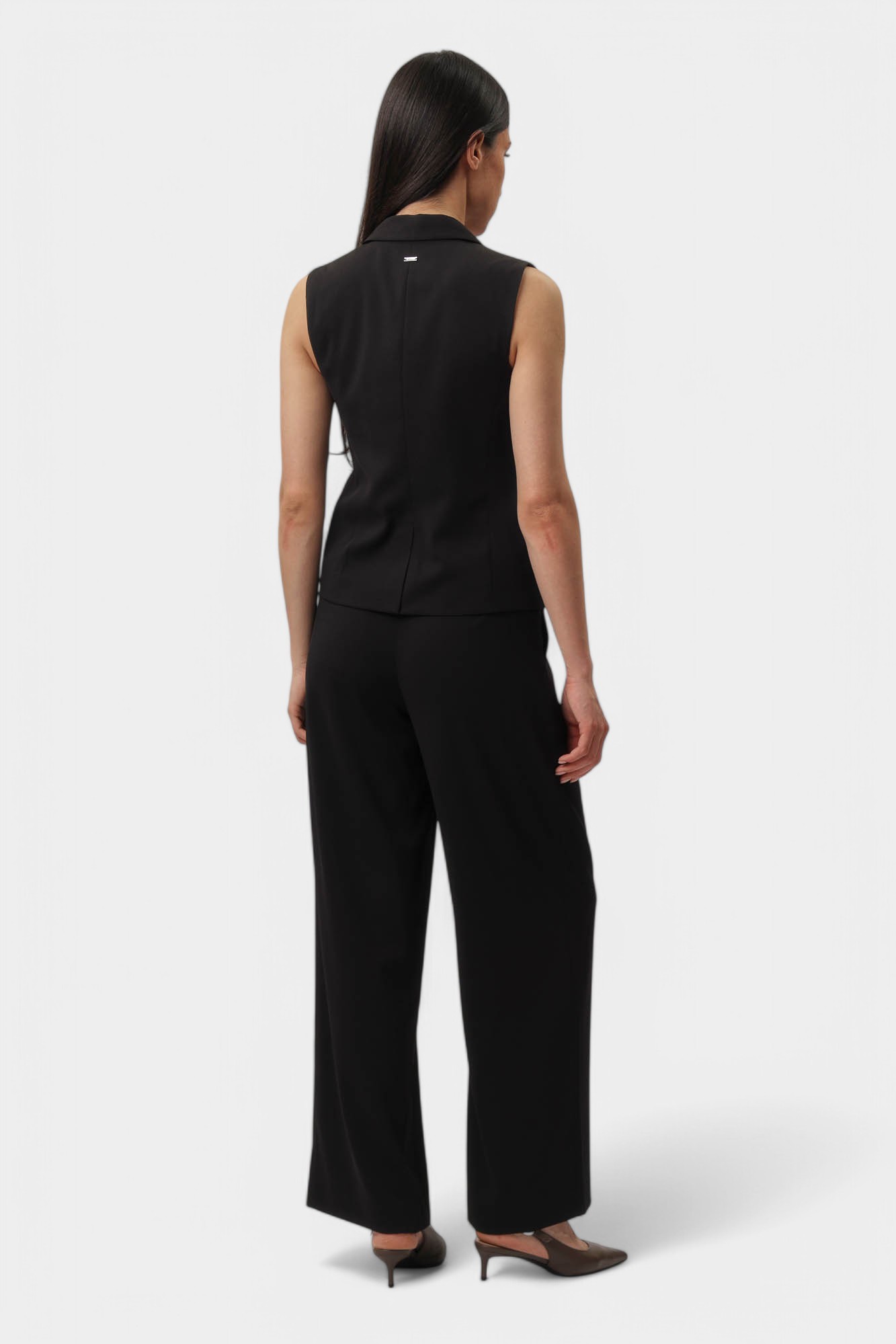 XW000435_AF12749 жилет armani exchange 