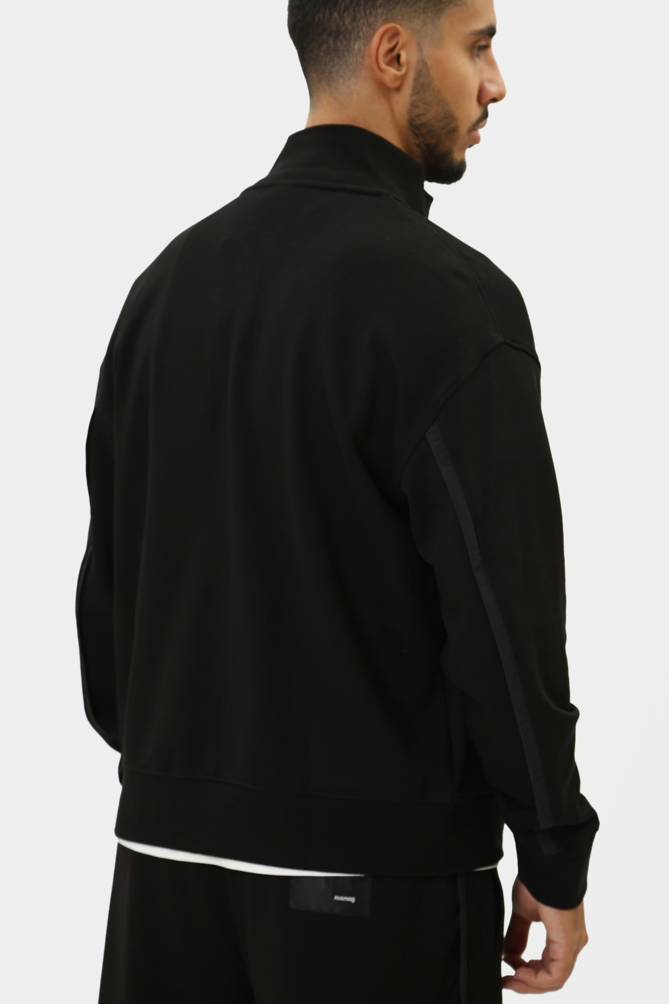 3DZMJB_ZJDPZ Толстовка Armani Exchange Черный