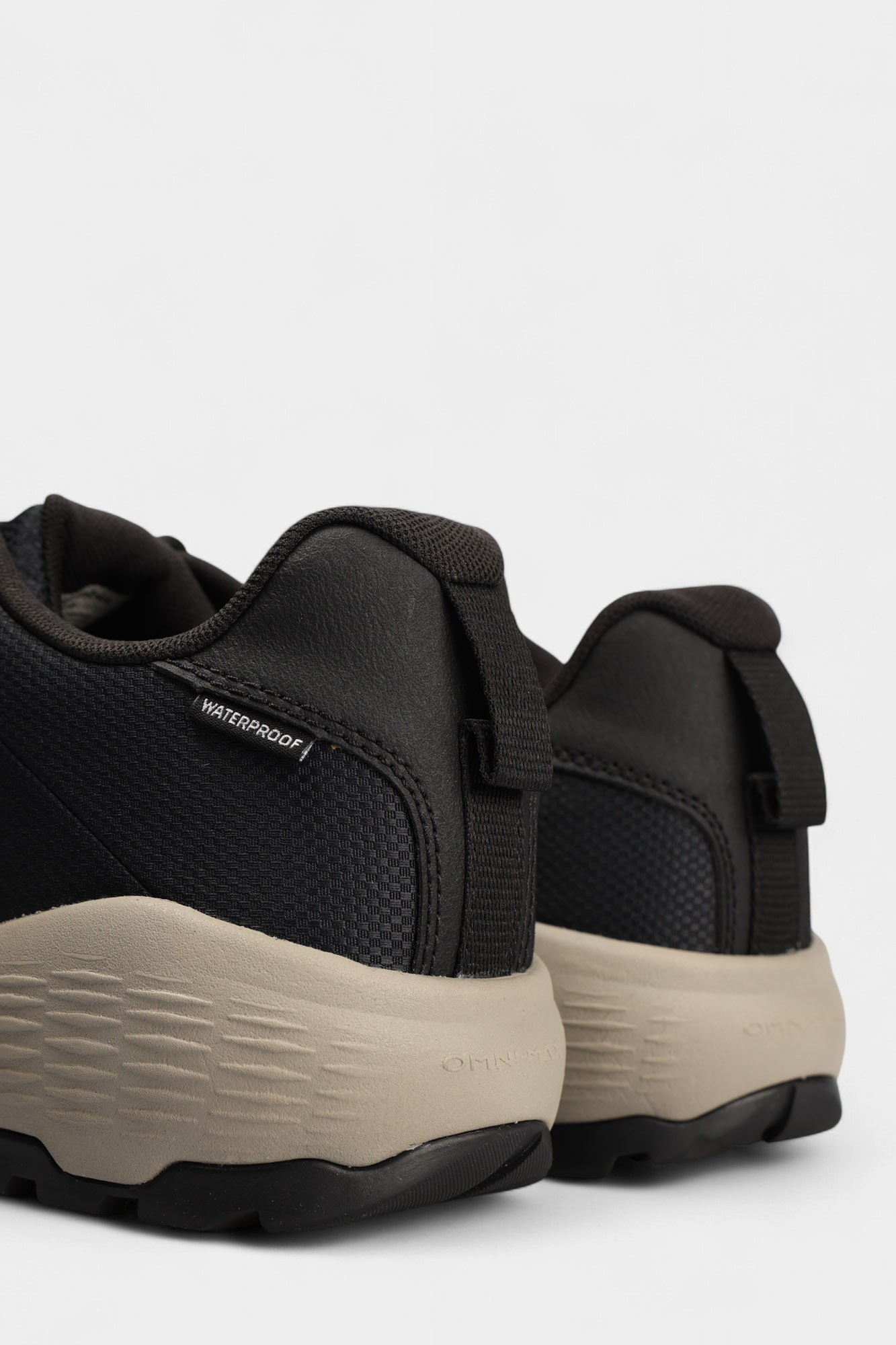 2140371 Кроссовки Columbia Черный