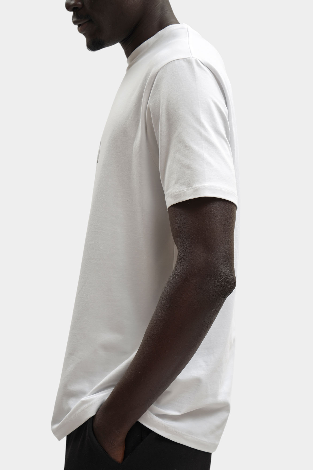 561235_755780 Футболка Karl Lagerfeld Белый