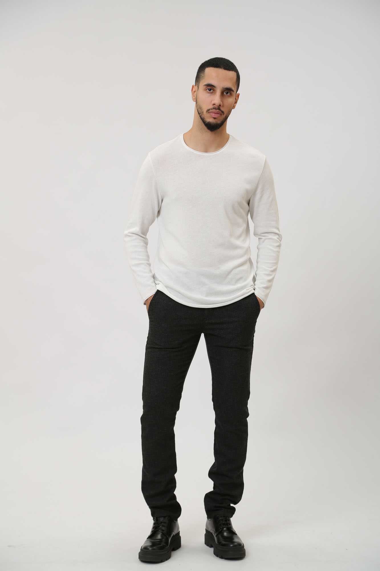 534805_255835 Брюки чиносы Karl Lagerfeld Черный