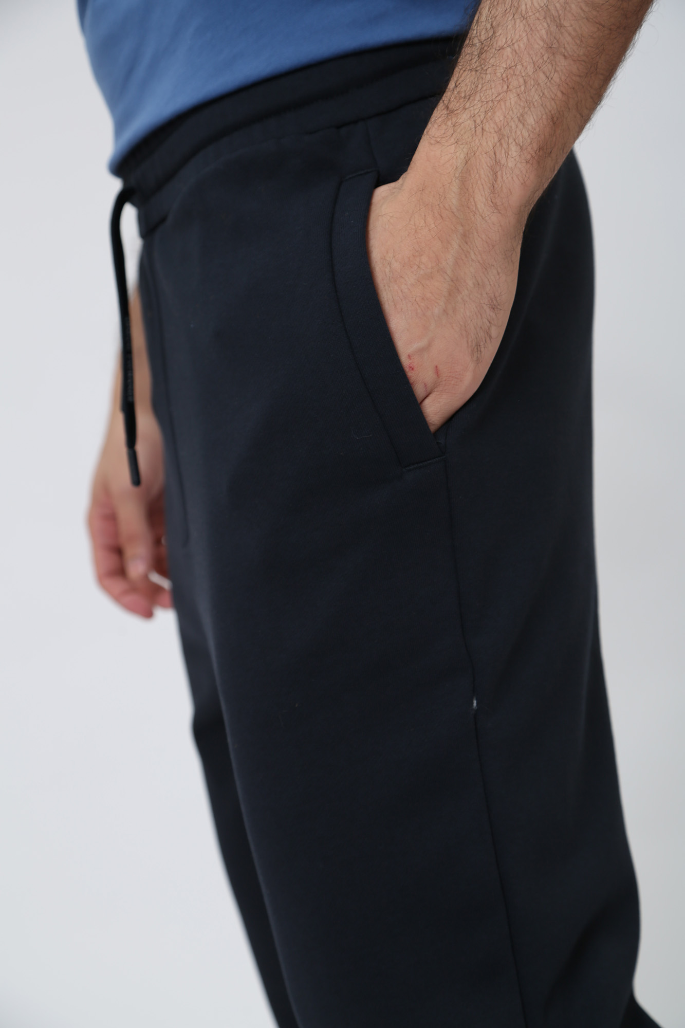 3RZPFA_ZJXAZ Брюки спортивные Armani Exchange Синий