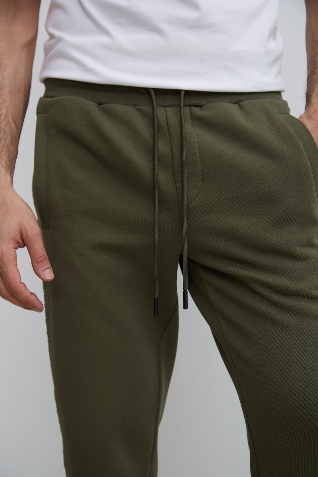 VM-231-20-038 Брюки спортивные Van Mich Хаки