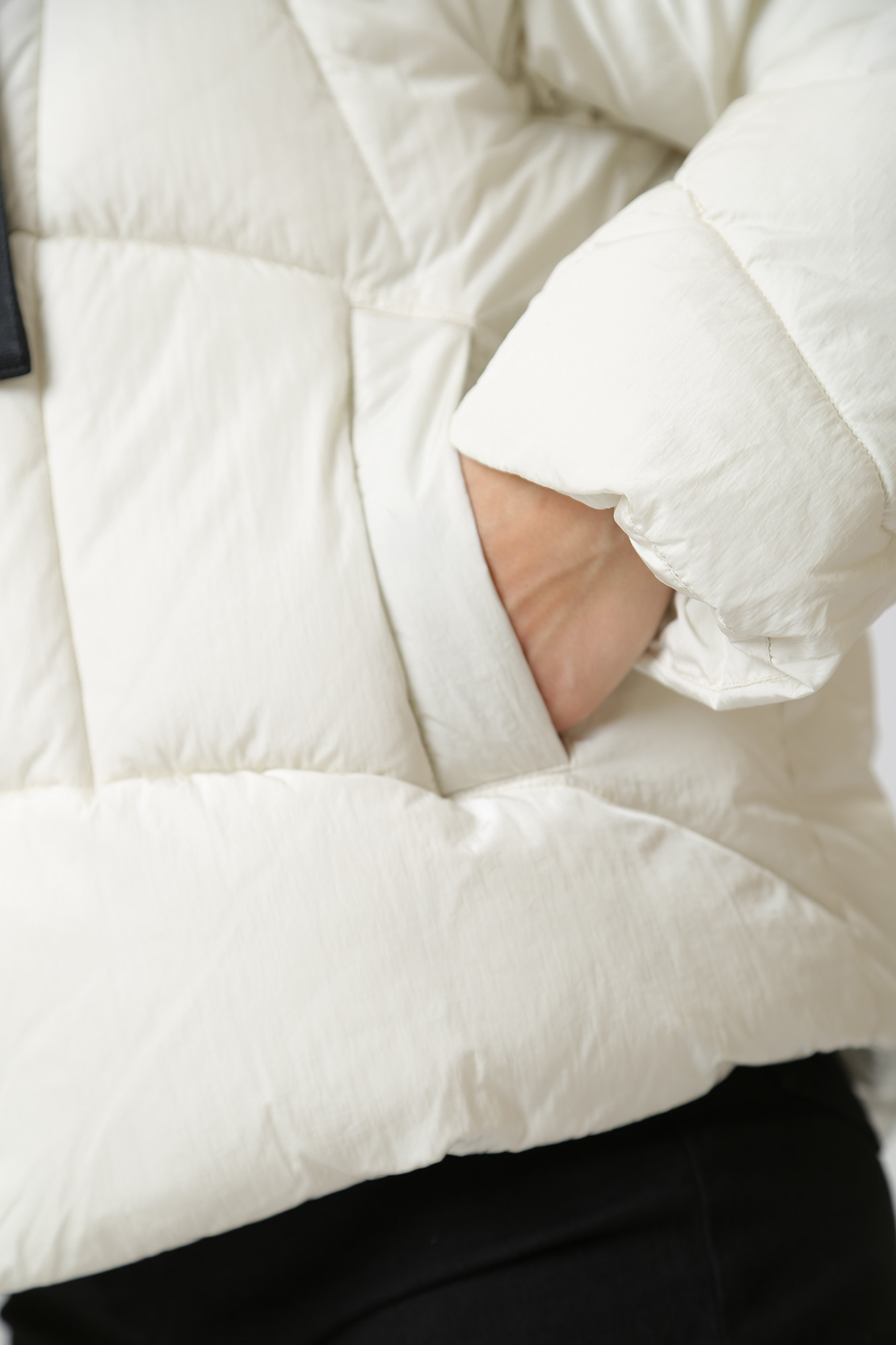 J20J221901 куртка calvin klein jeans 