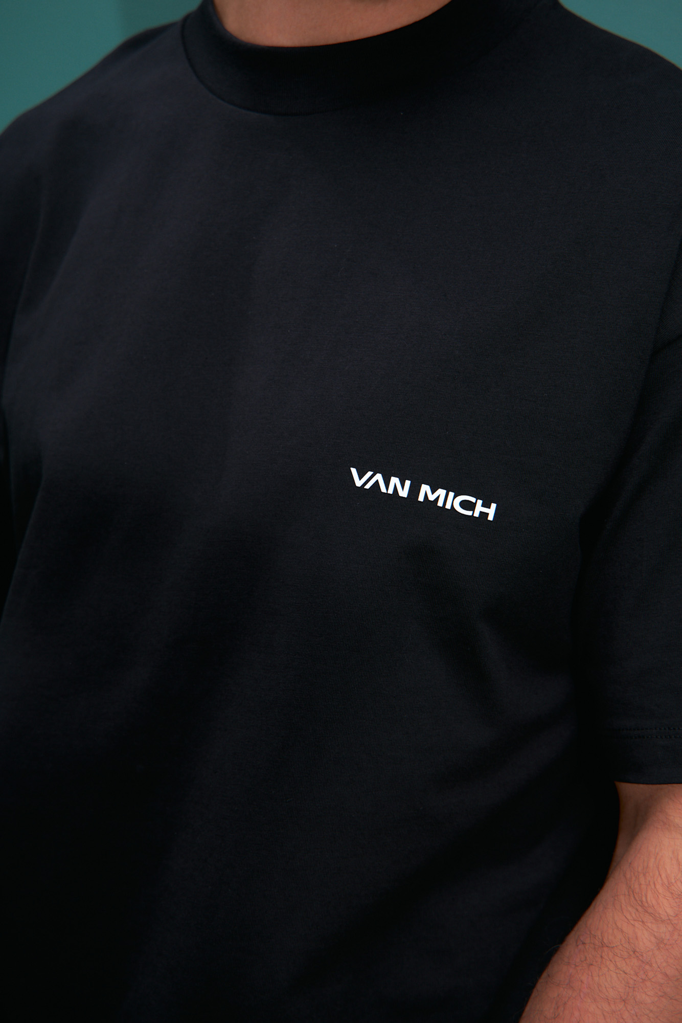 VM-232-22-017 Футболка Van Mich Черный