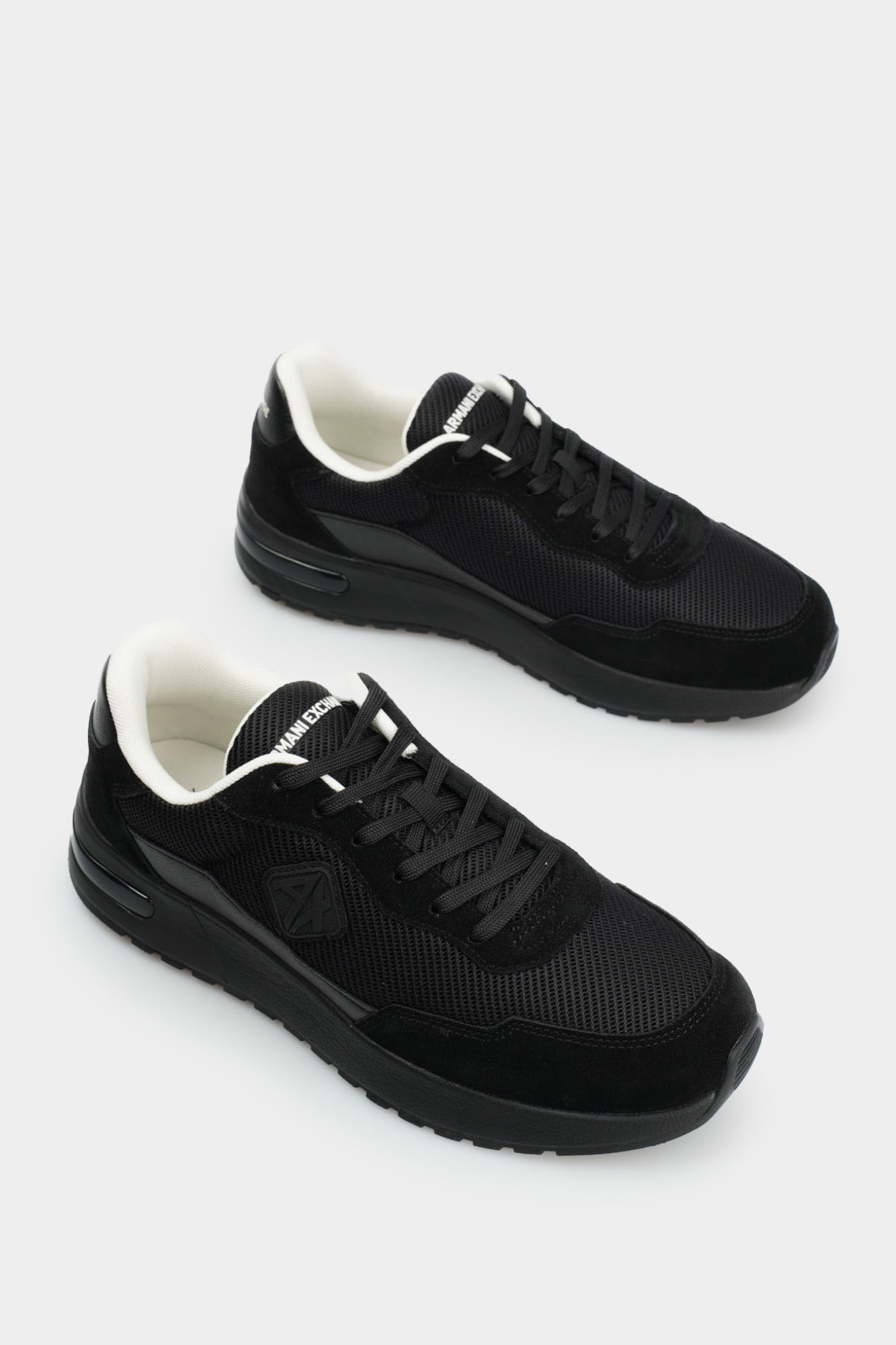 XUX240_XV910 Кроссовки Armani Exchange Черный