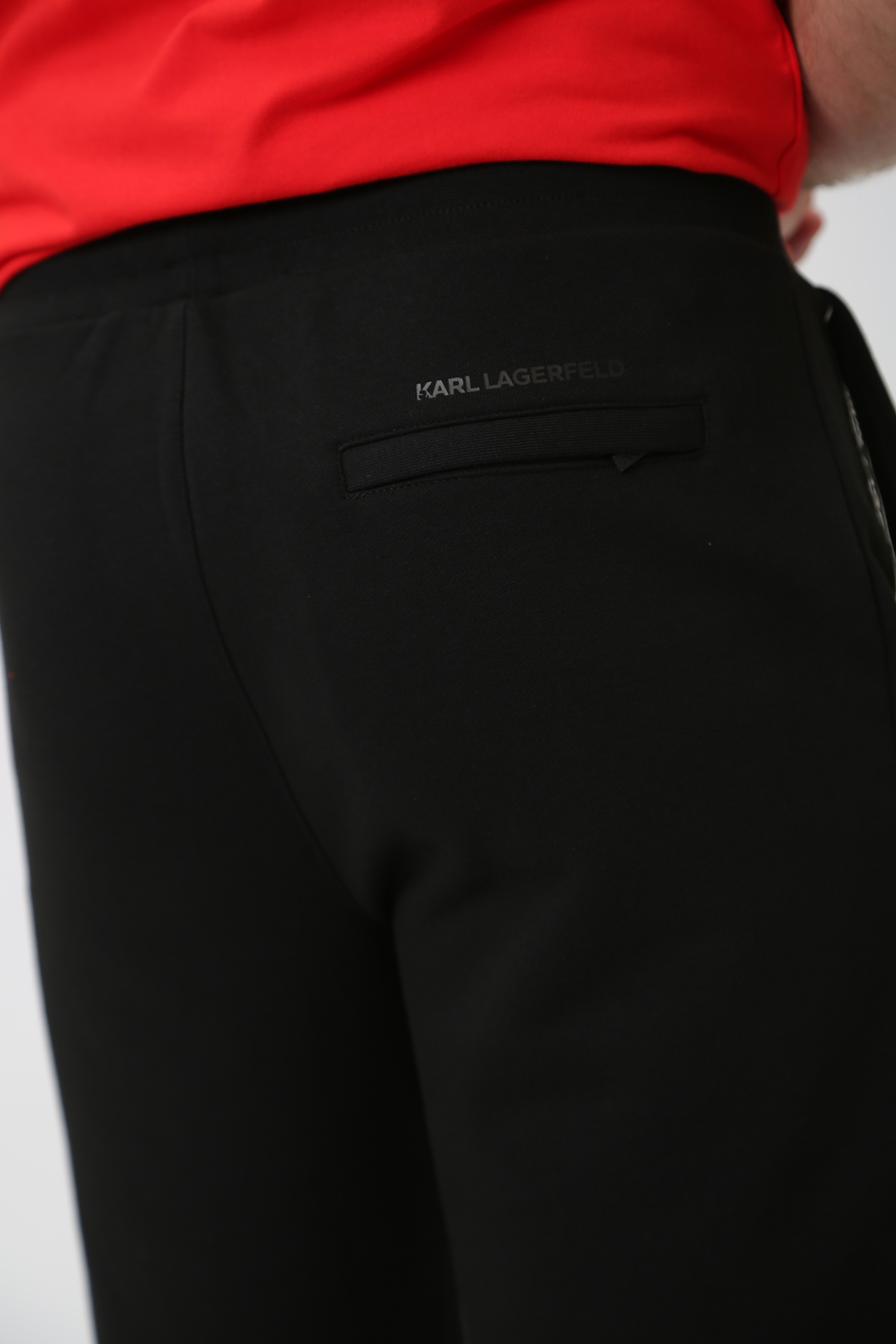 500900_705897 Шорты трикотажные Karl Lagerfeld Черный