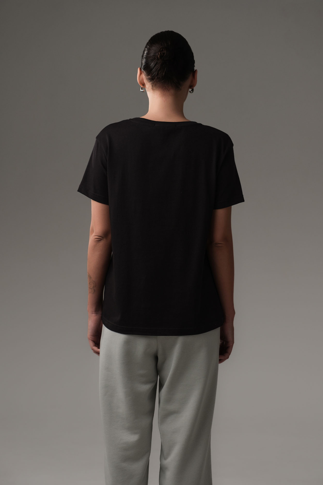 W-251-P-22-0054 футболка the hills 