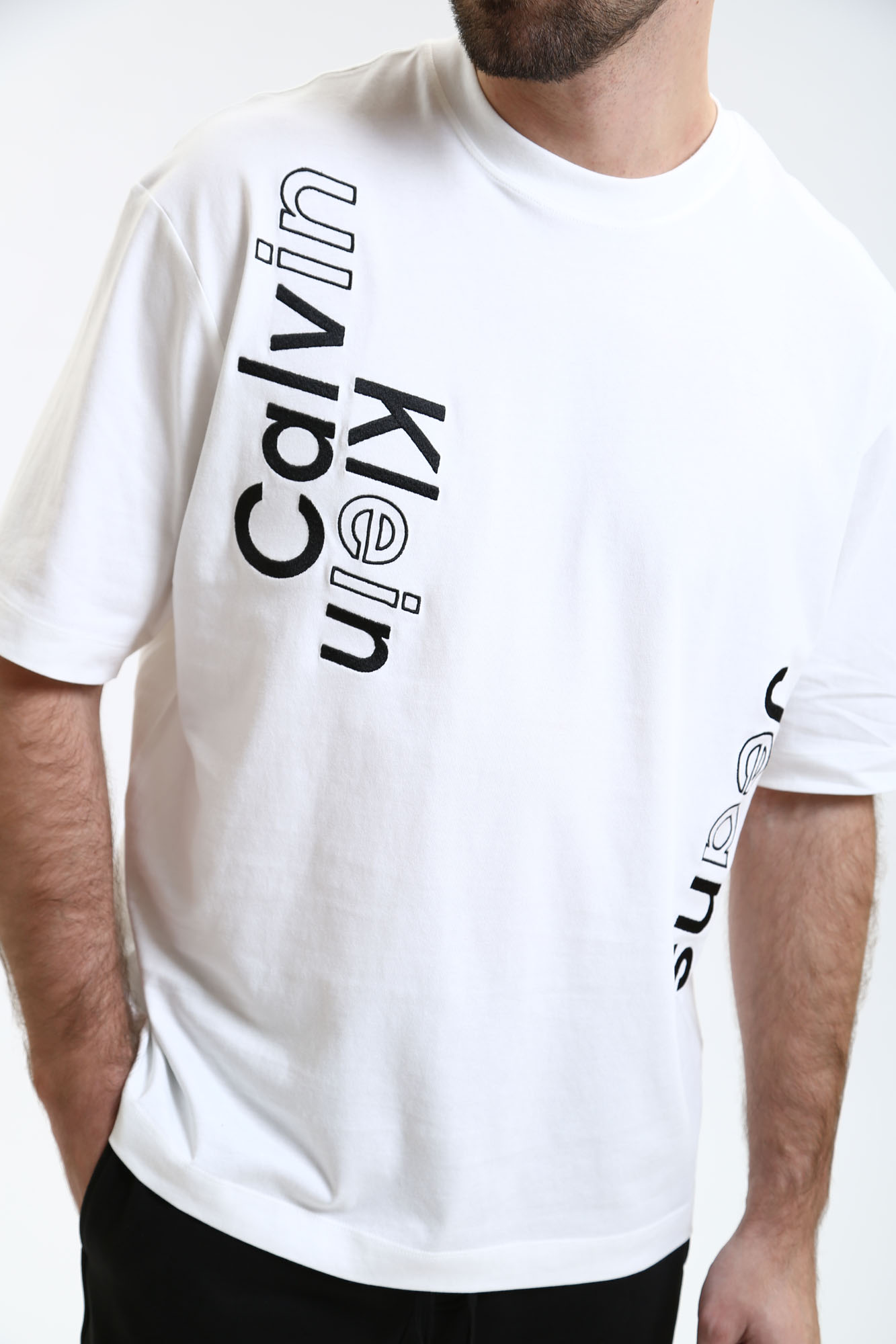 J30J325491 Футболка Calvin Klein Jeans Белый