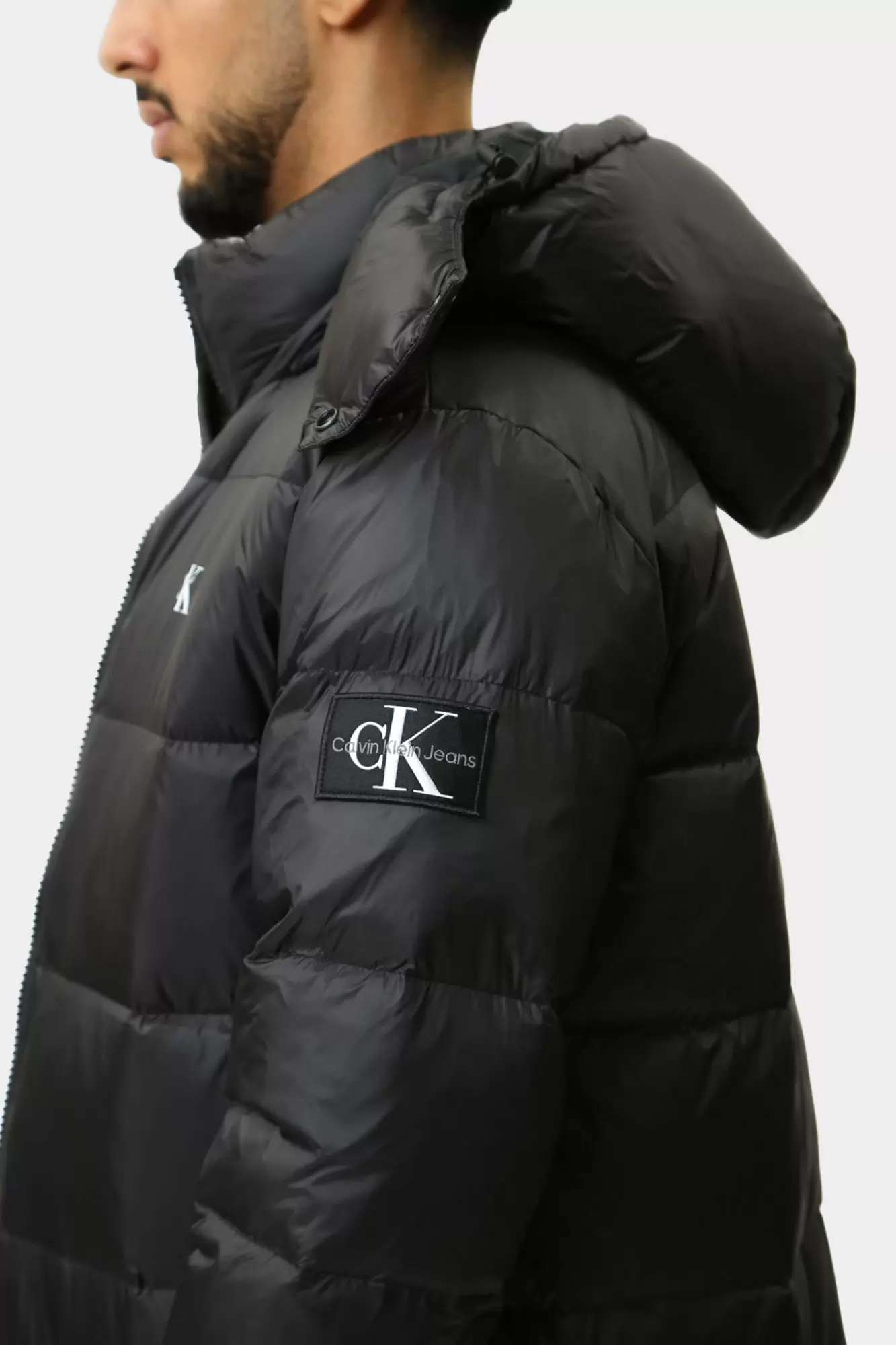 J30J326102 Пальто пуховое Calvin Klein Jeans Черный