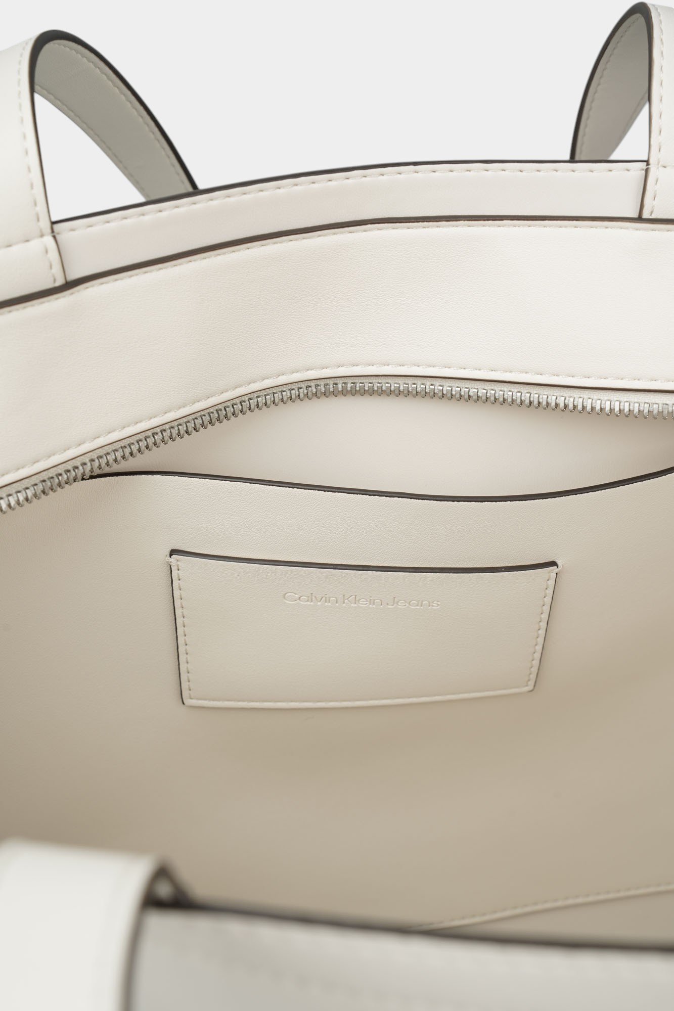 K60K612222 Сумка Calvin Klein Jeans Белый