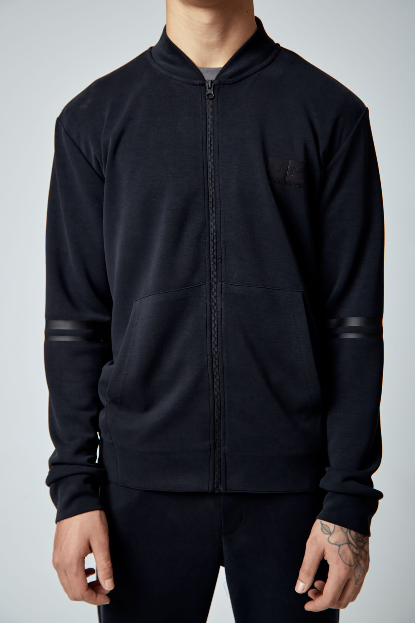 VM-OMA-53-348 Толстовка Van Mich Черный