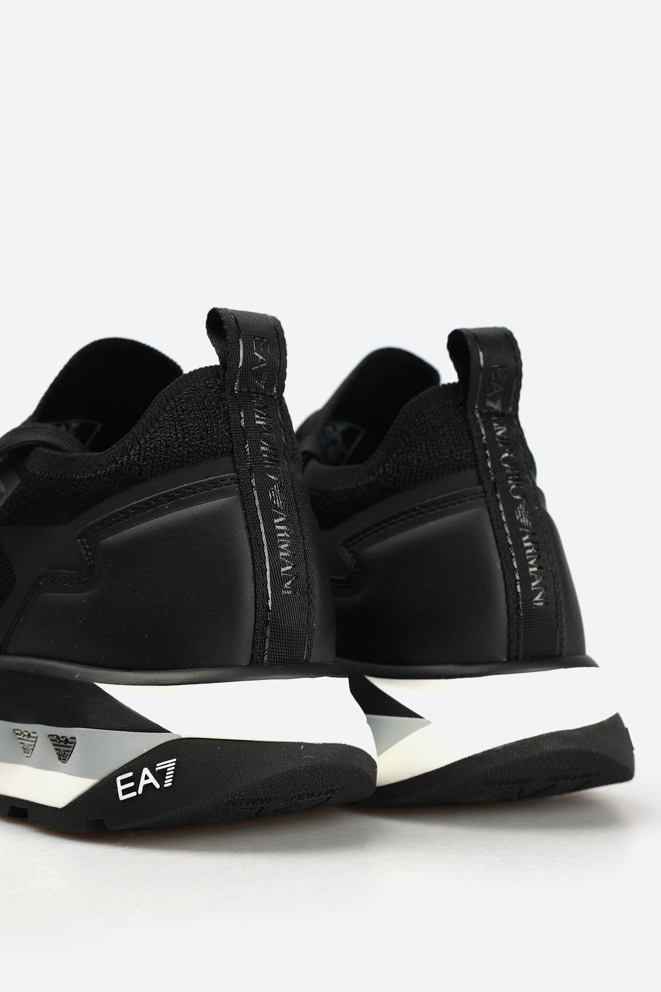 X8X113_XK269 Кроссовки EA7 Черный