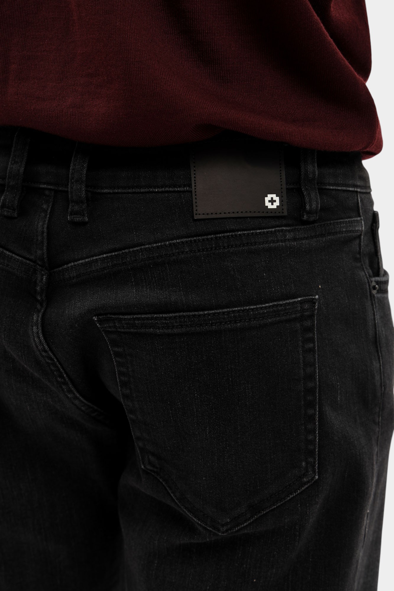 30049066_10020691 Джинсы Strellson Черный