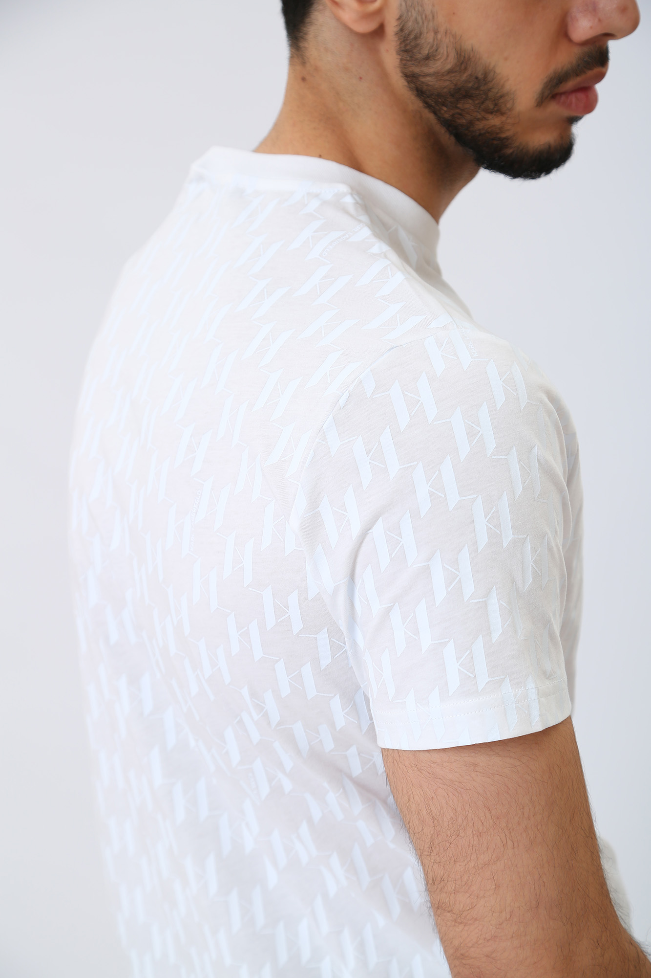 532251_755074 Футболка Karl Lagerfeld Белый