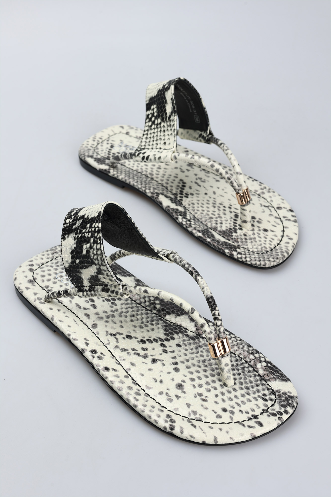 W2417-JY-305 Сандалии Marc Cony Черный