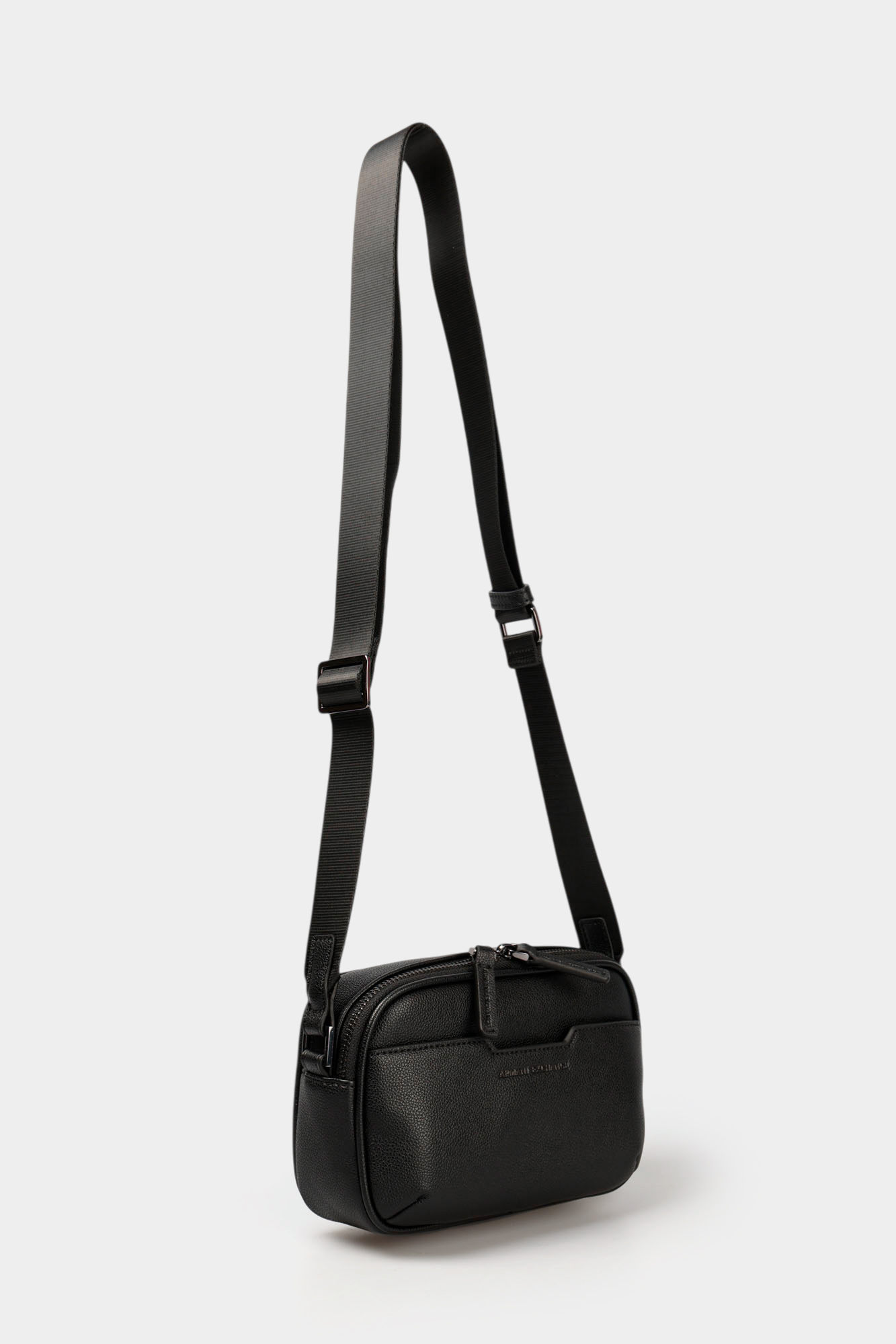 XM002583_AF22651 Сумка Armani Exchange Черный