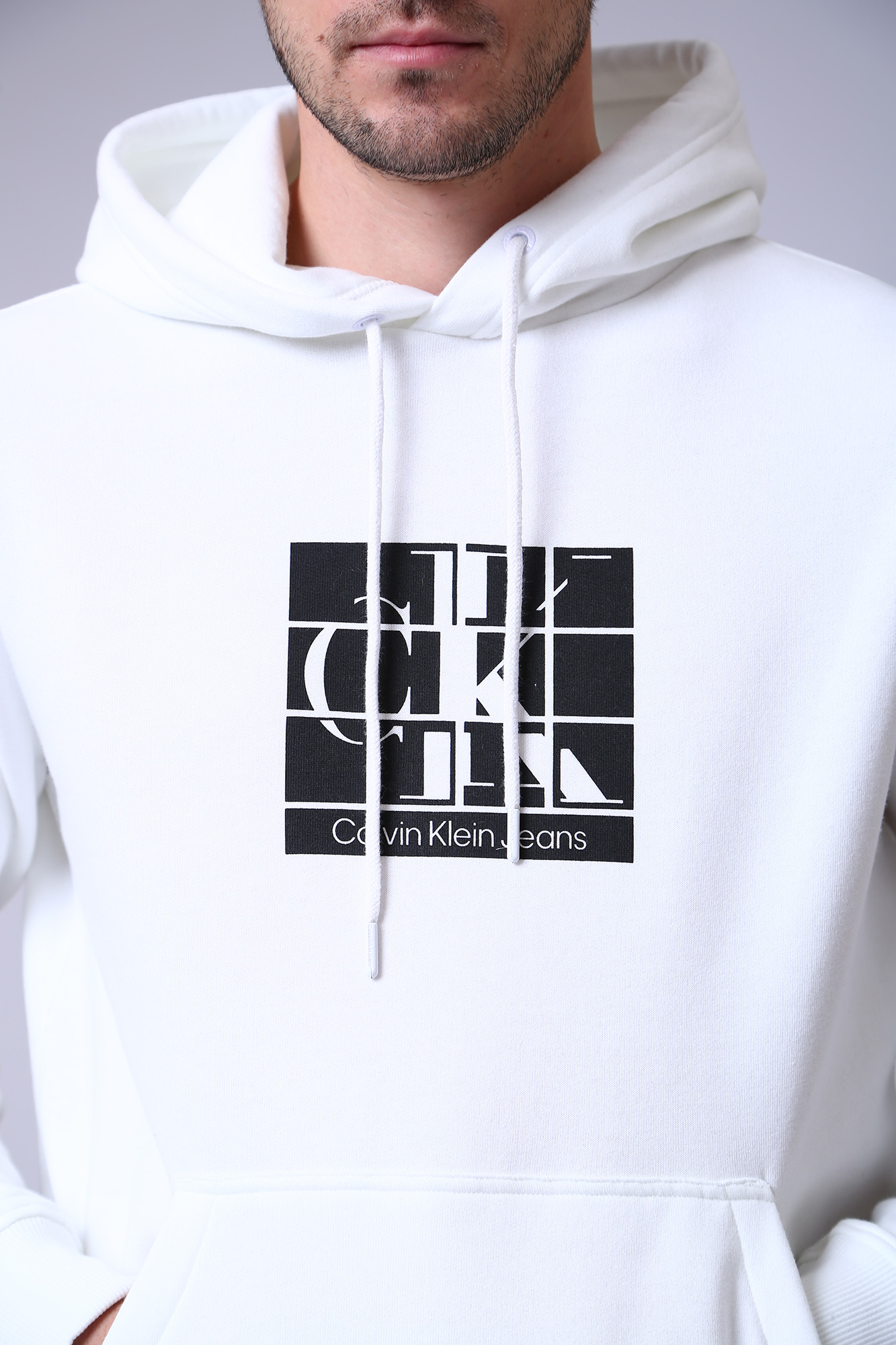 J30J320846 Худи Calvin Klein Jeans Белый