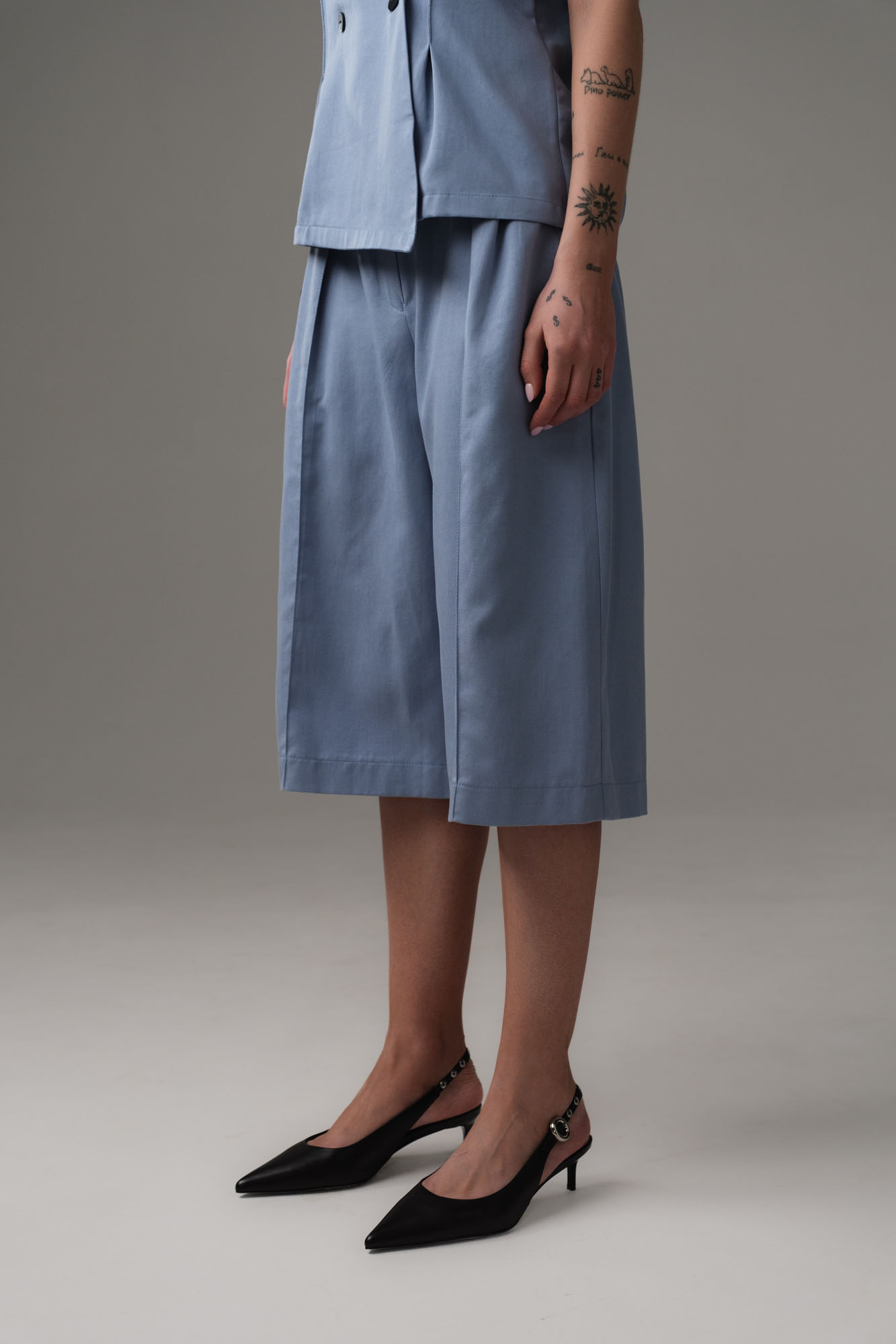 W-251-TH-56-0096 шорты the hills 