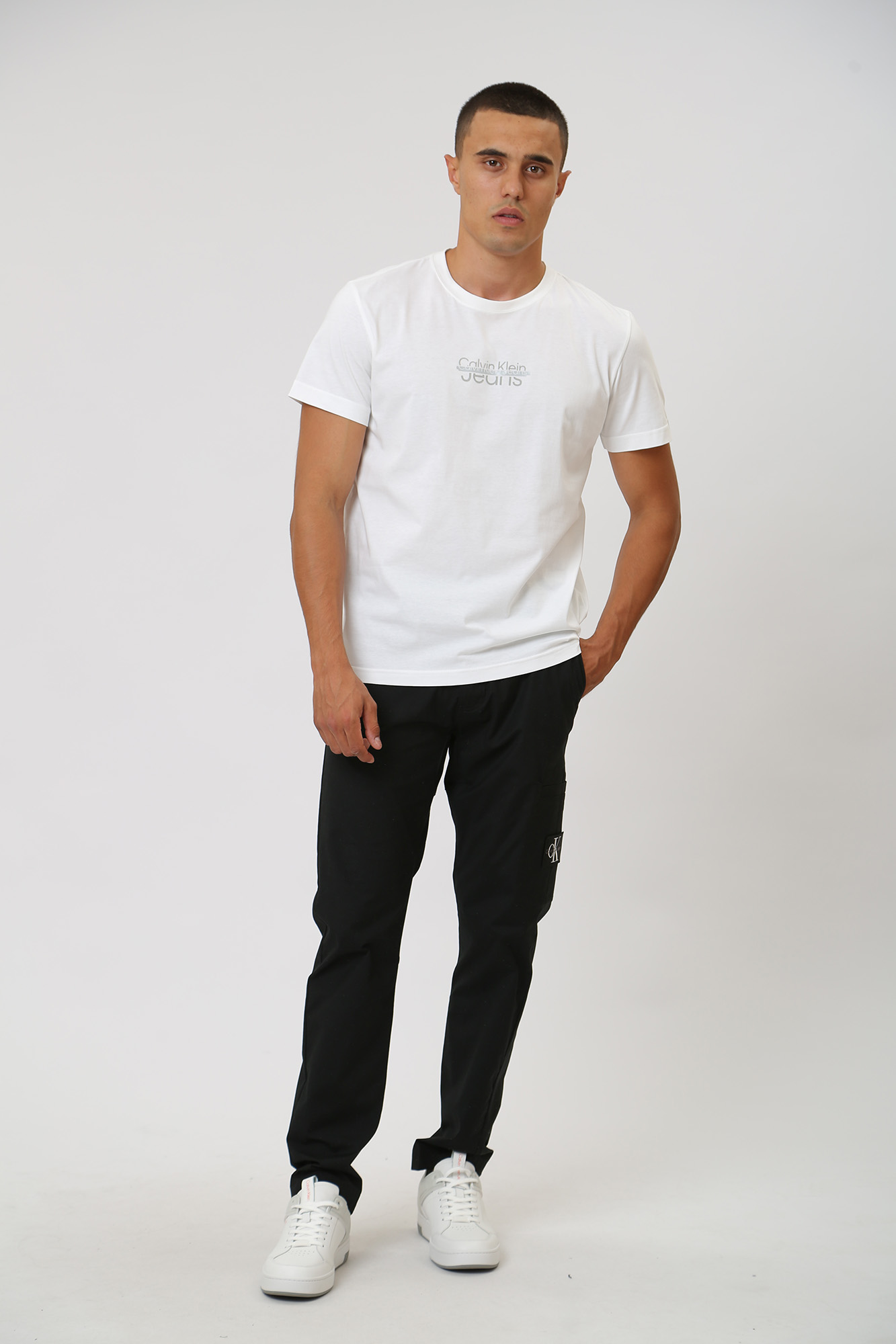 J30J323508 Брюки чиносы Calvin Klein Jeans  Calvin Klein Jeans Черный