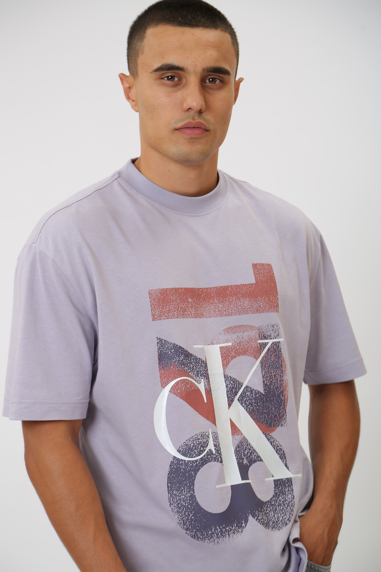 J30J324207 Футболка Calvin Klein Jeans  Calvin Klein Jeans Фиолетовый