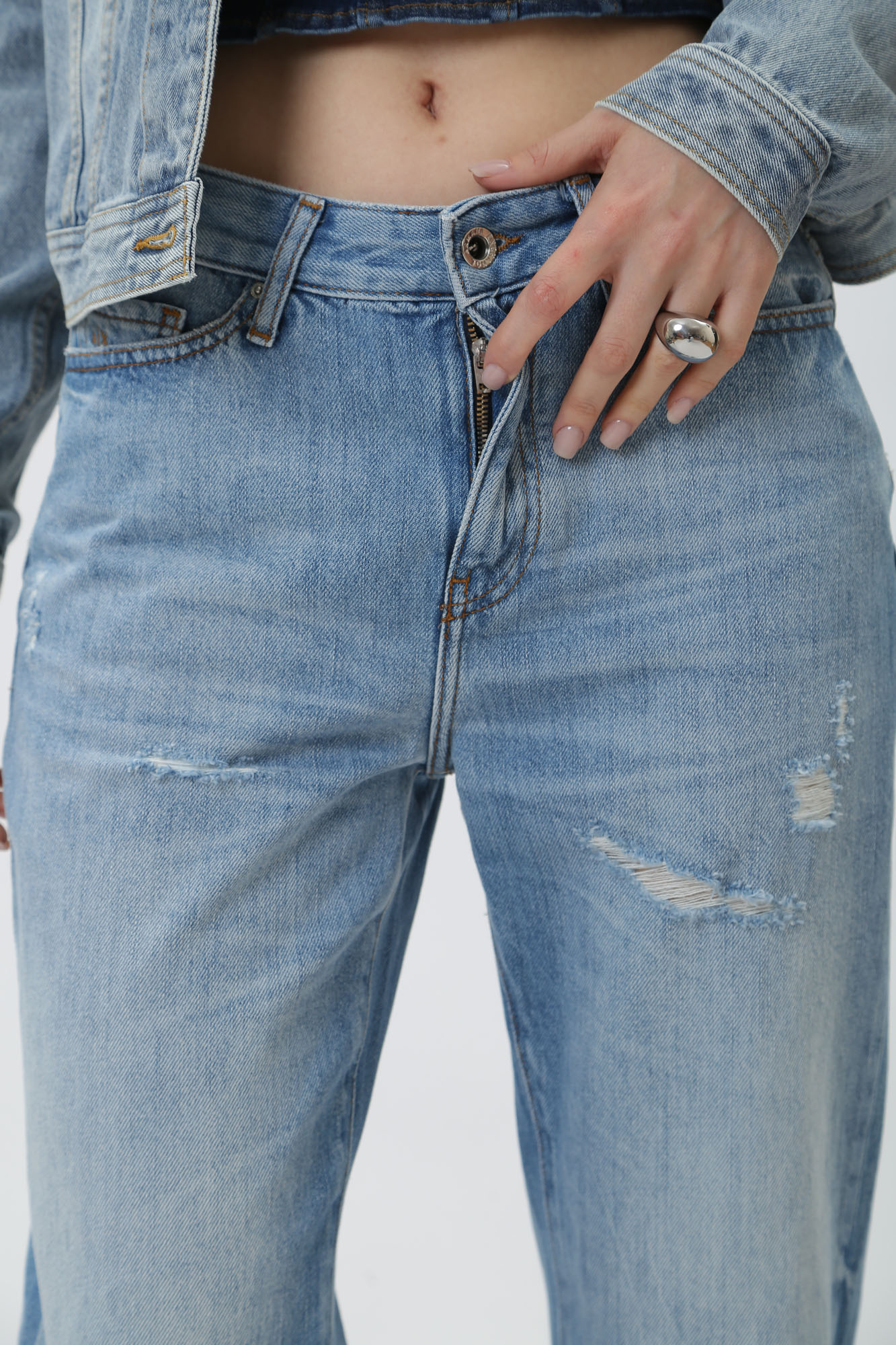 3DYJ16_Y16GZ брюки джинсовые armani exchange 