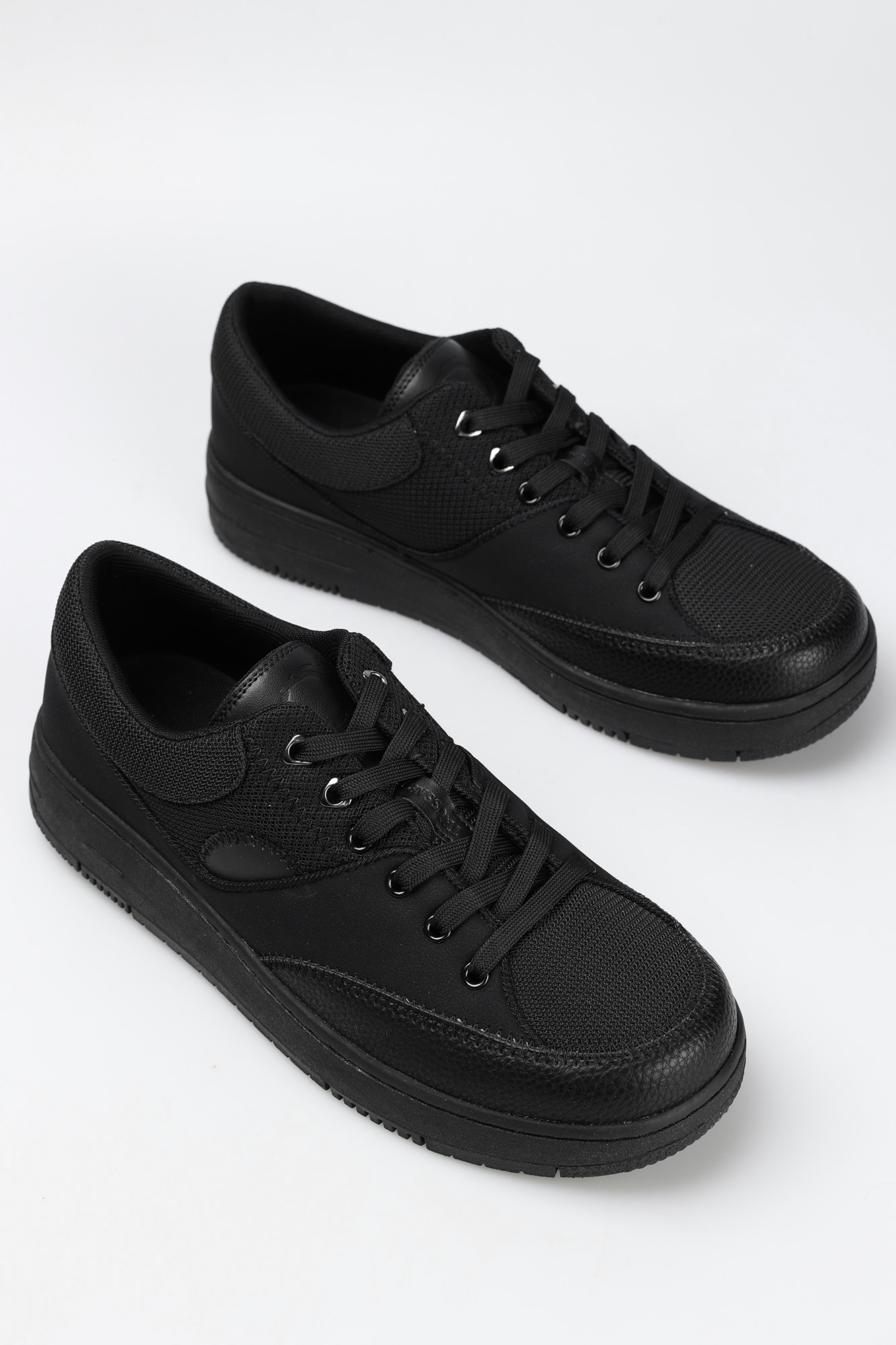 77A00494-9Y09999 Кеды Trussardi Черный