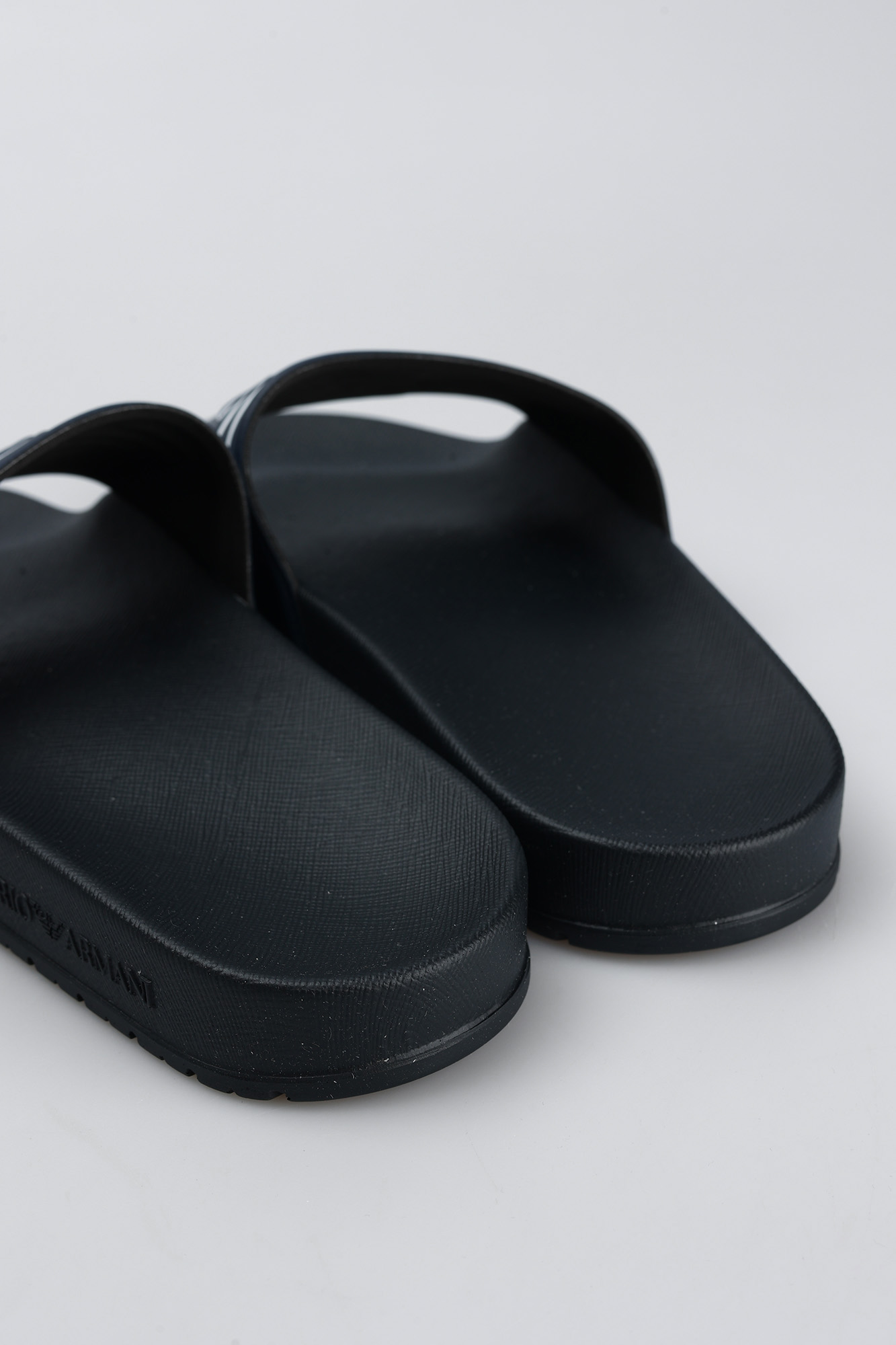 XVPS04_XN747 Шлепки Emporio Armani Синий
