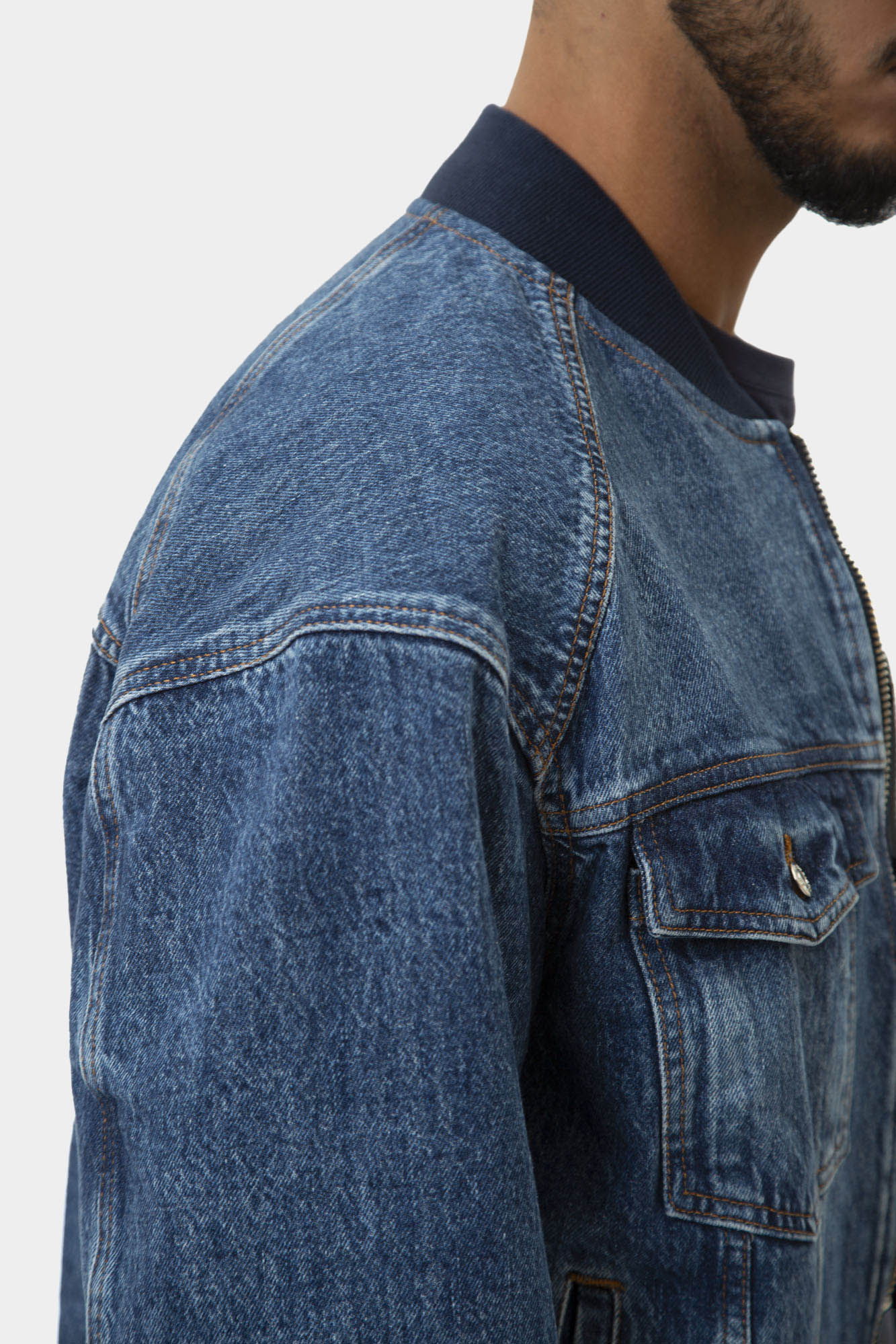 3DZBG1_Z1Y4Z_1500 Куртка джинсовая Armani Exchange Синий