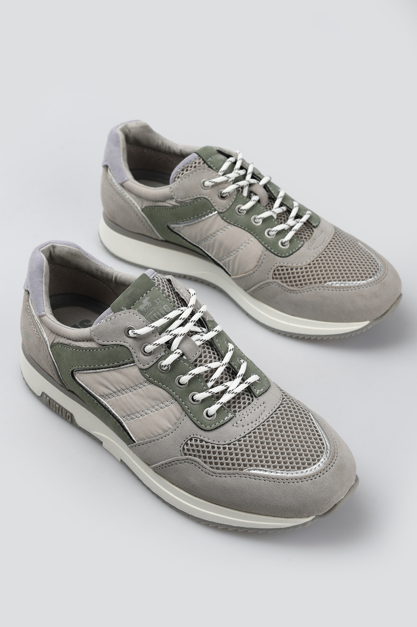 1418-302-22 Кроссовки Mustang Серый