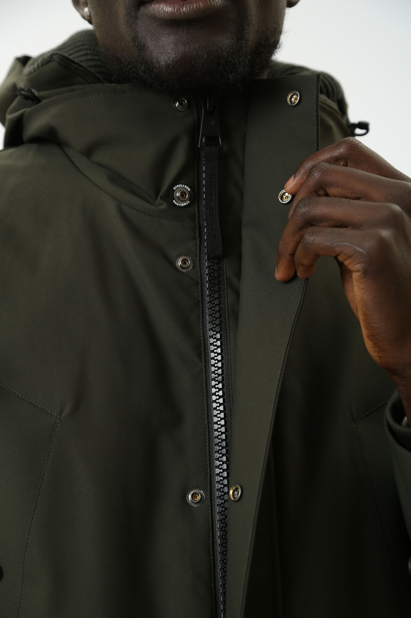 30045582_10016399 Куртка Strellson Зеленый