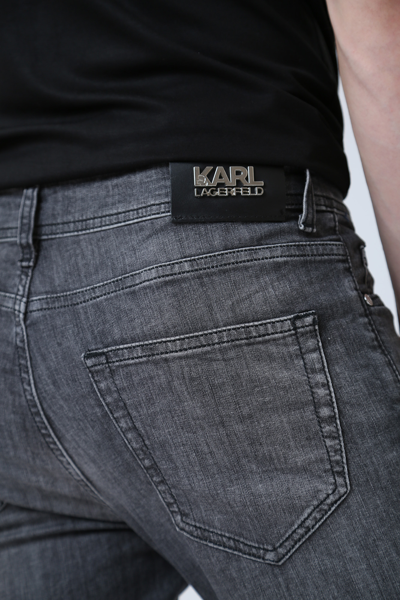 532833_265840 Брюки джинсовые Karl Lagerfeld Черный