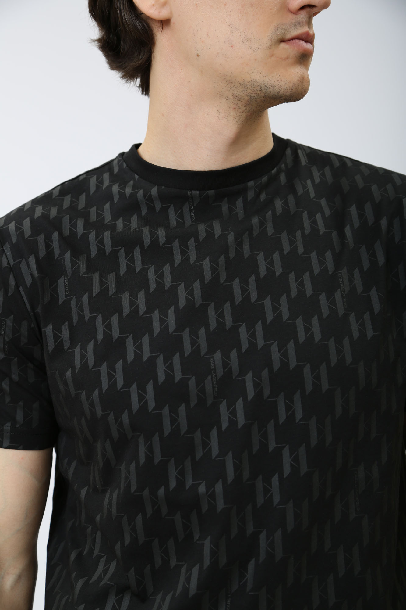 542251_755074 Футболка Karl Lagerfeld Черный