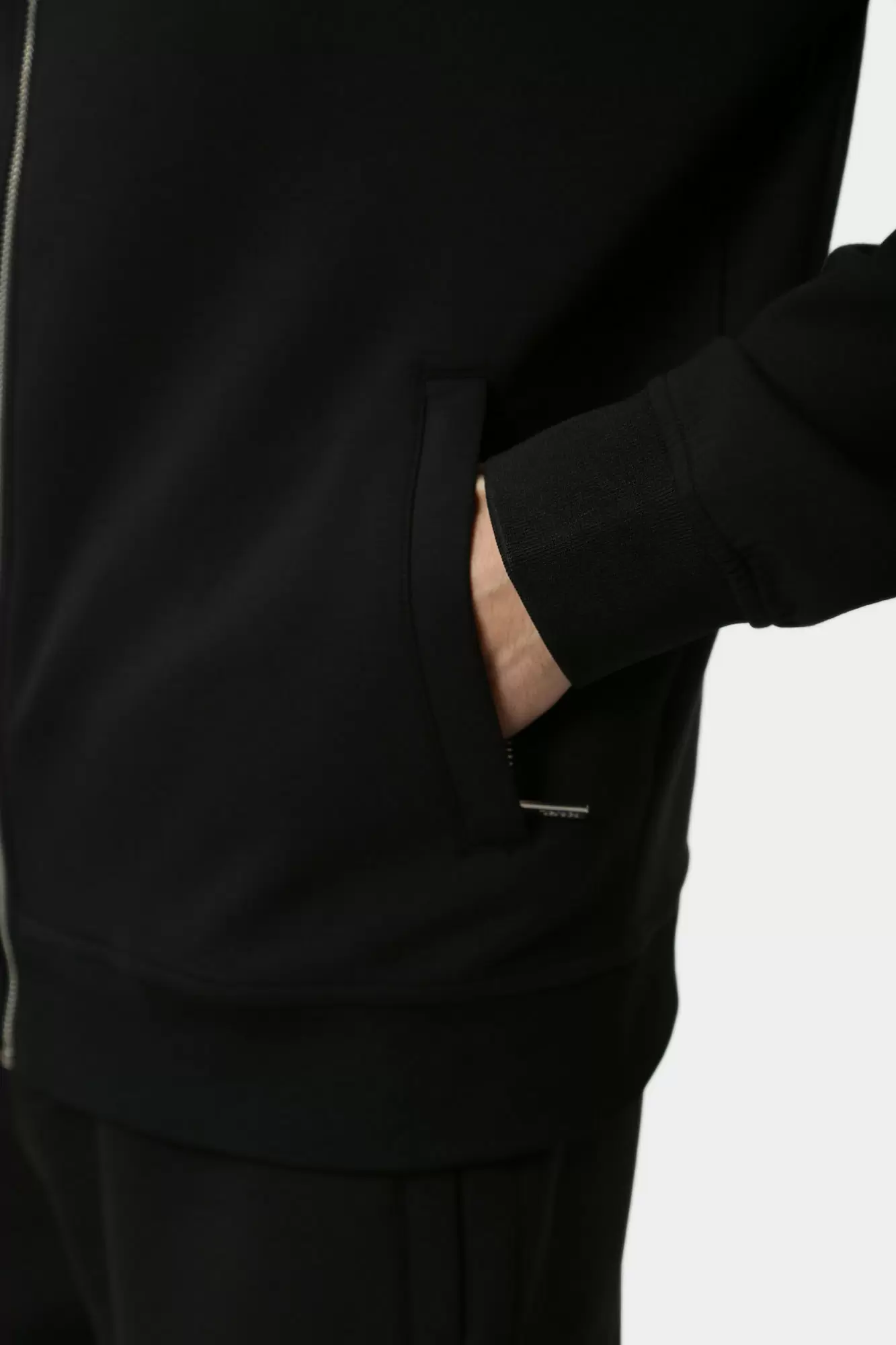 544902_705028 Тректоп Karl Lagerfeld Черный