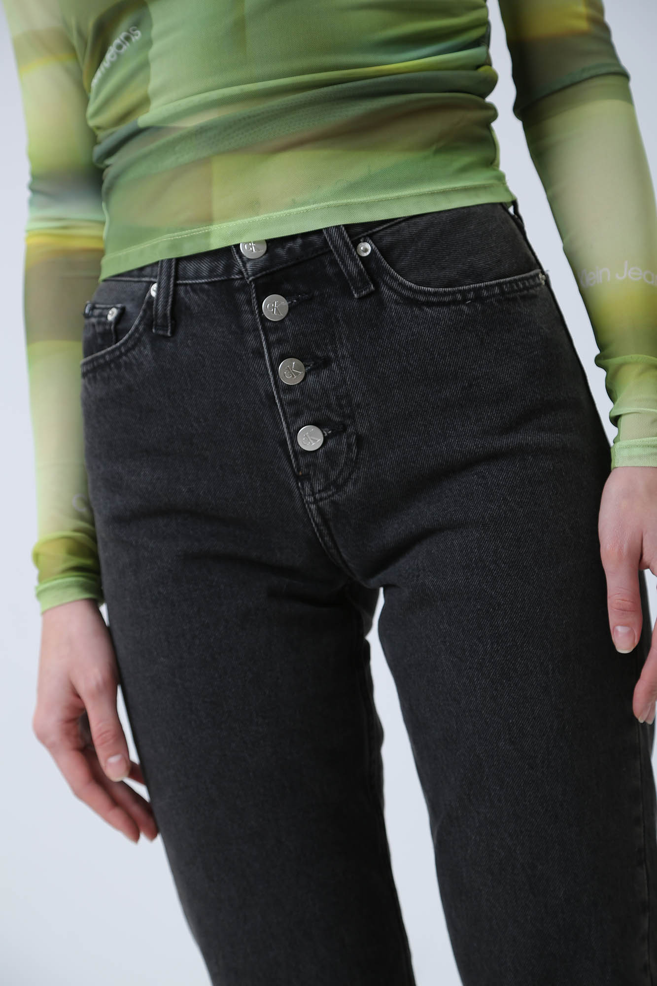 J20J222150 джинсы mom jeans  calvin klein jeans 