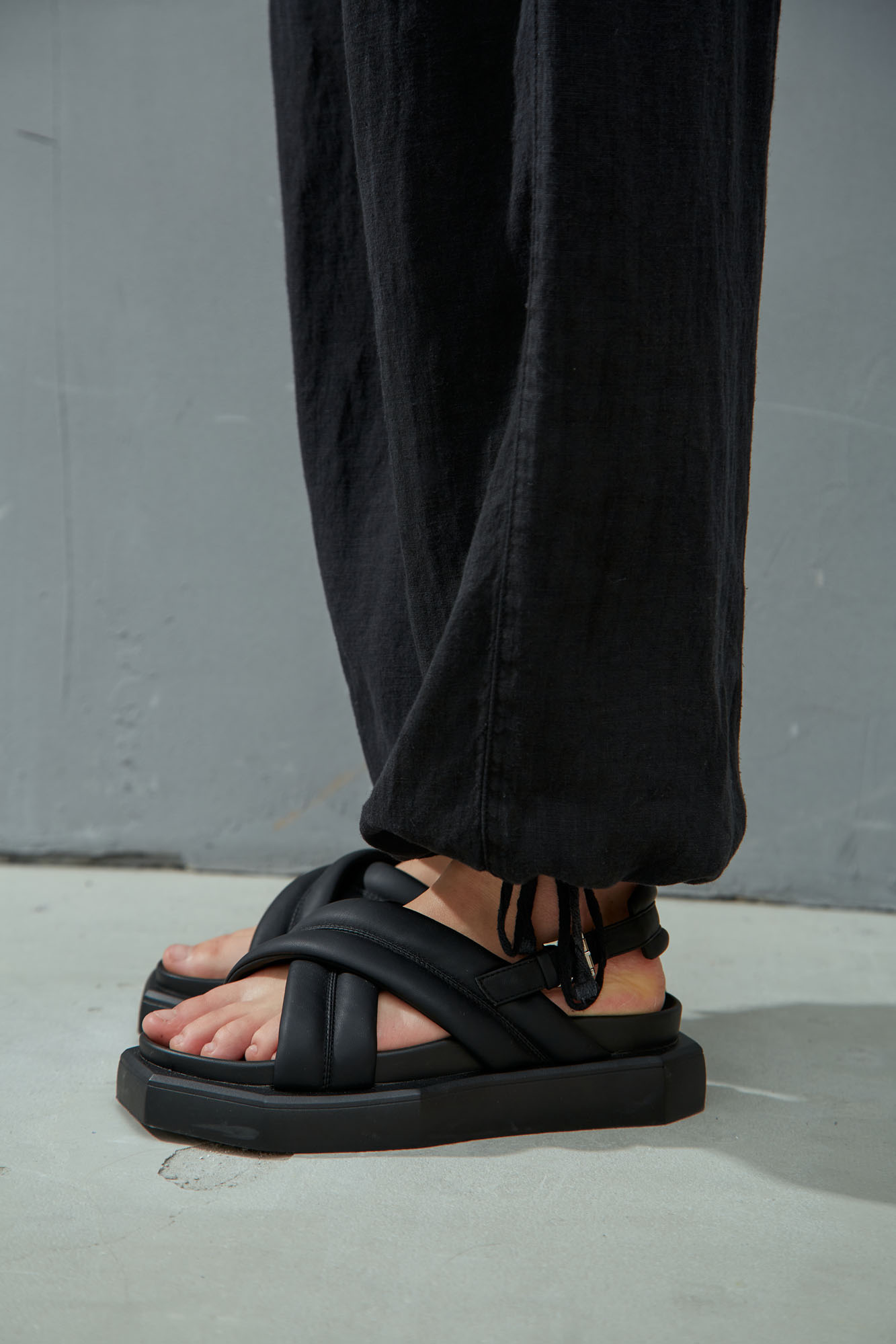 VW-OMA-55-017 брюки льняные van mich