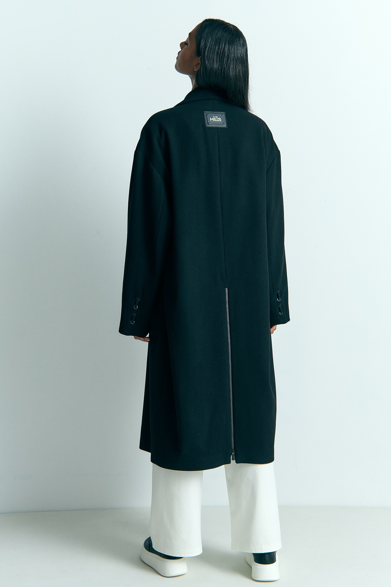 U-232-TH-56-0130 Пальто The Hills Черный